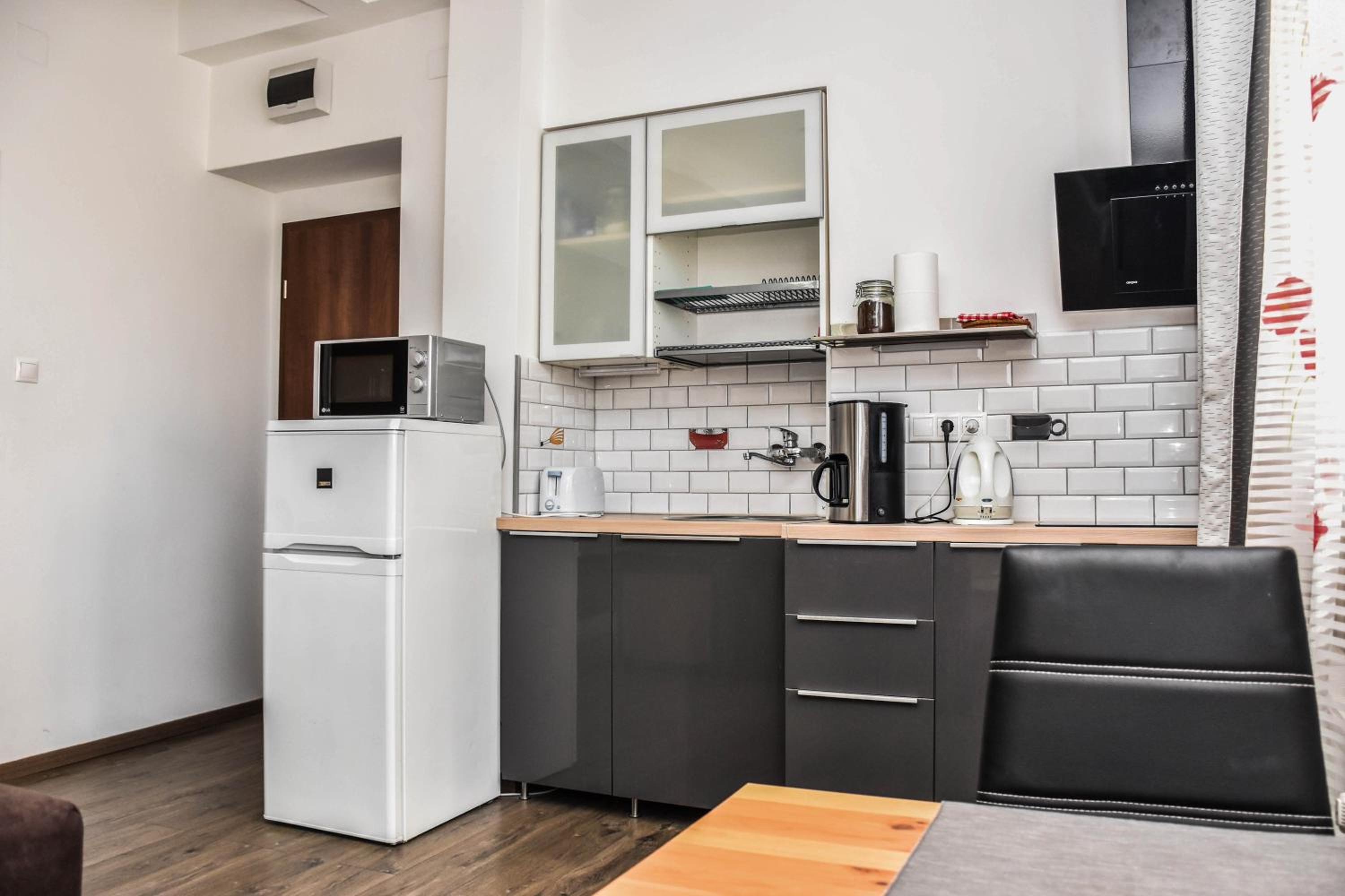 Diamond Astoria Apartments