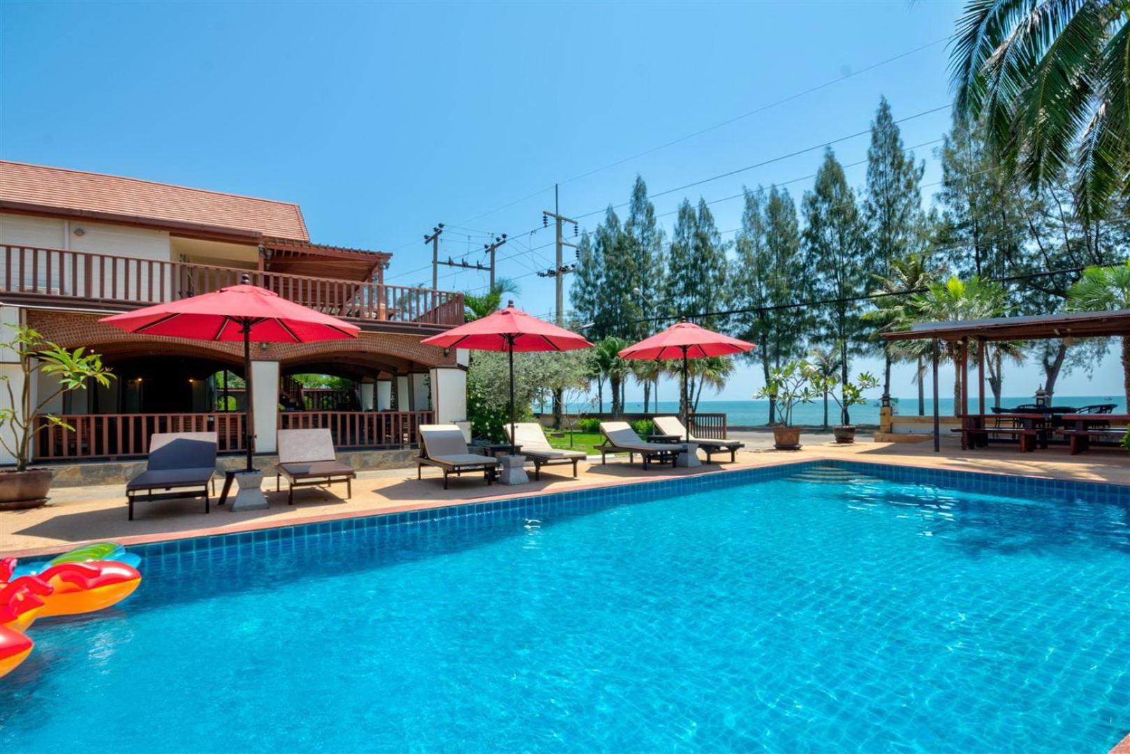 Pran Buri Vacations - Palm Beach Resort - Property Image 1