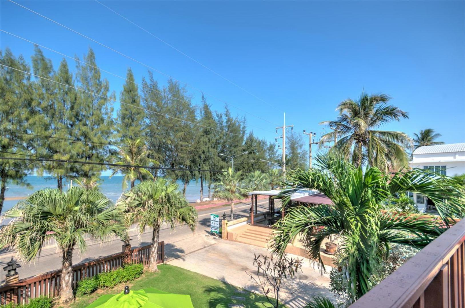 Pran Buri Vacations - Palm Beach Resort - Property Image 39