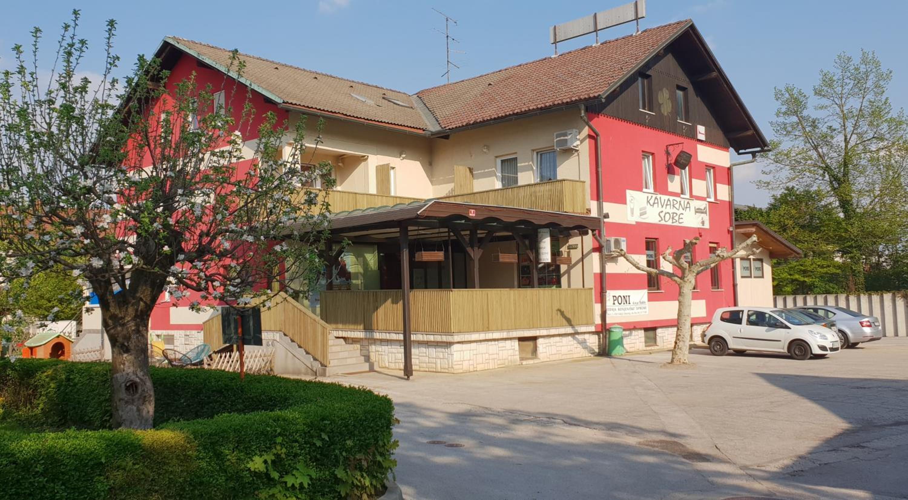 Hotel PONI NAKLO - Sobe Marinšek - Image 1