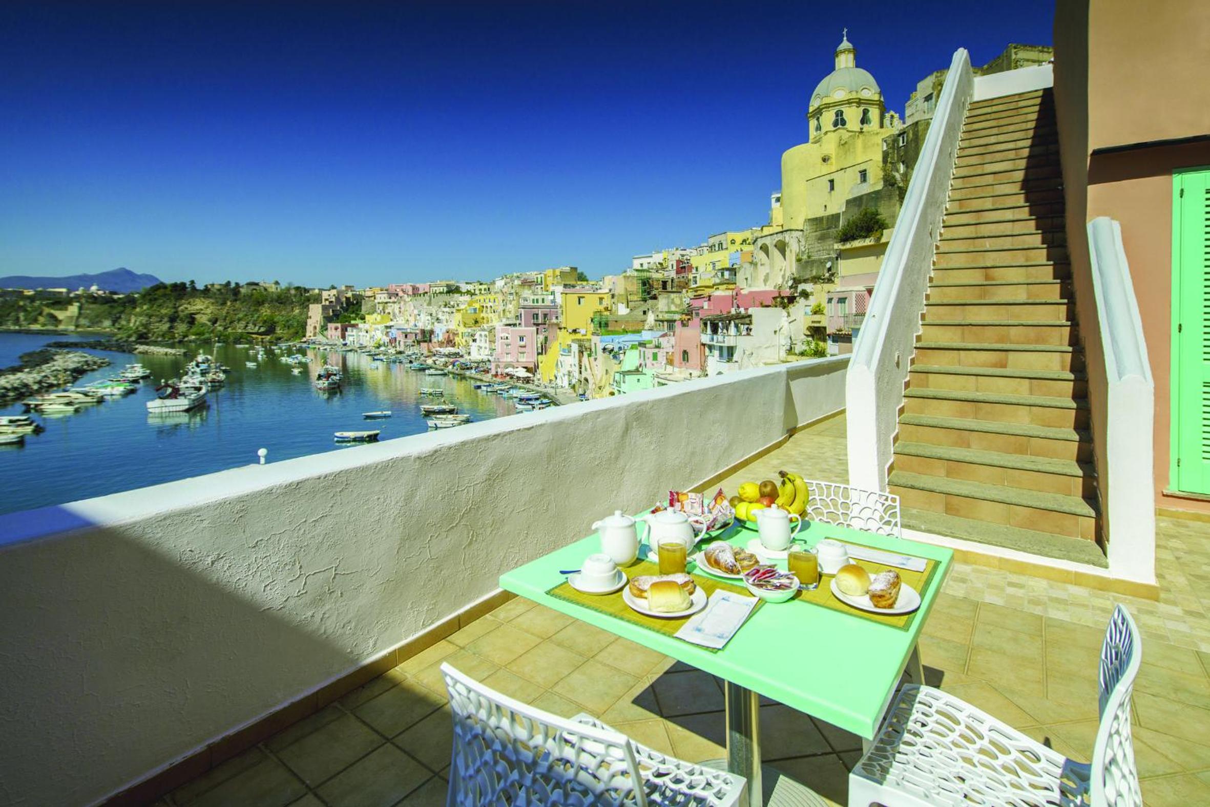 balcony