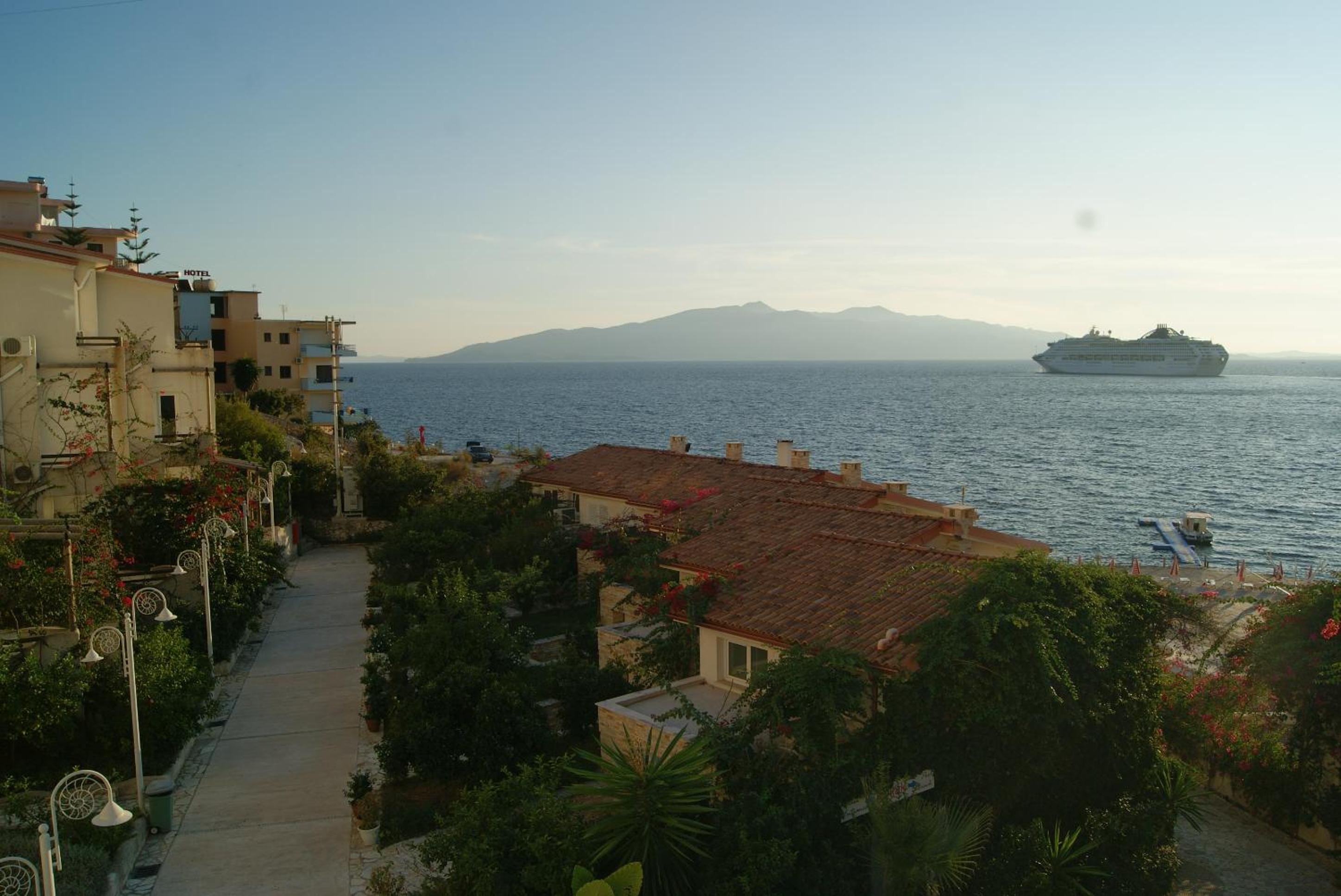 Apartments Wonderful bay