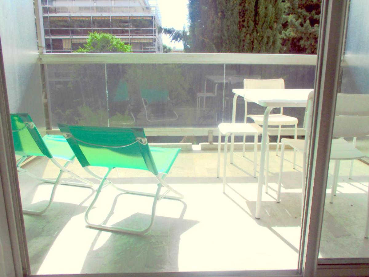 logement climatisé à Juan les Pins dans résidence avec piscine