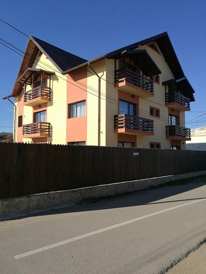 Vila Teju Valeni view 3