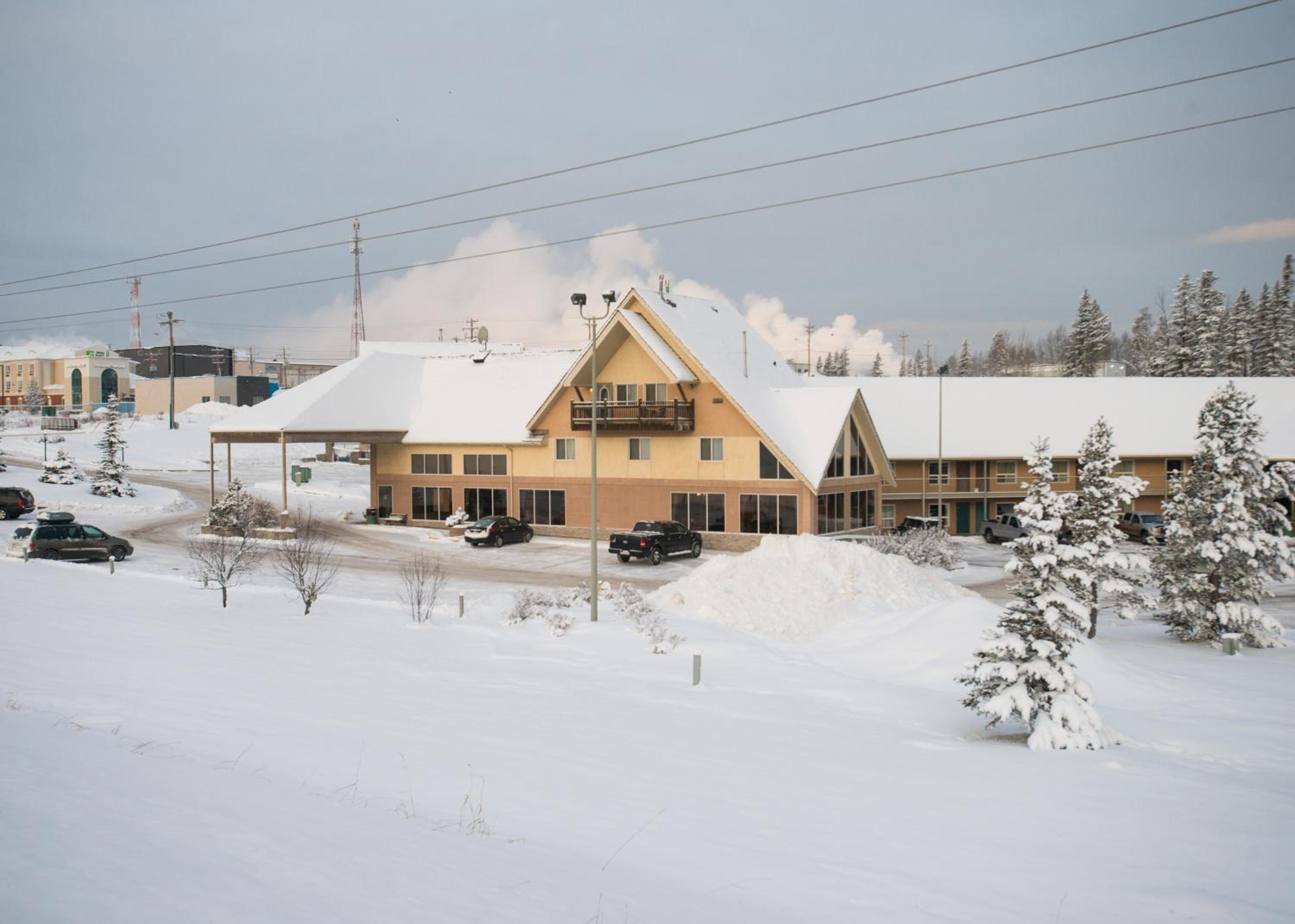 Hinton Vacations - Lakeview Inns  Suites - Hinton - Property Image 3