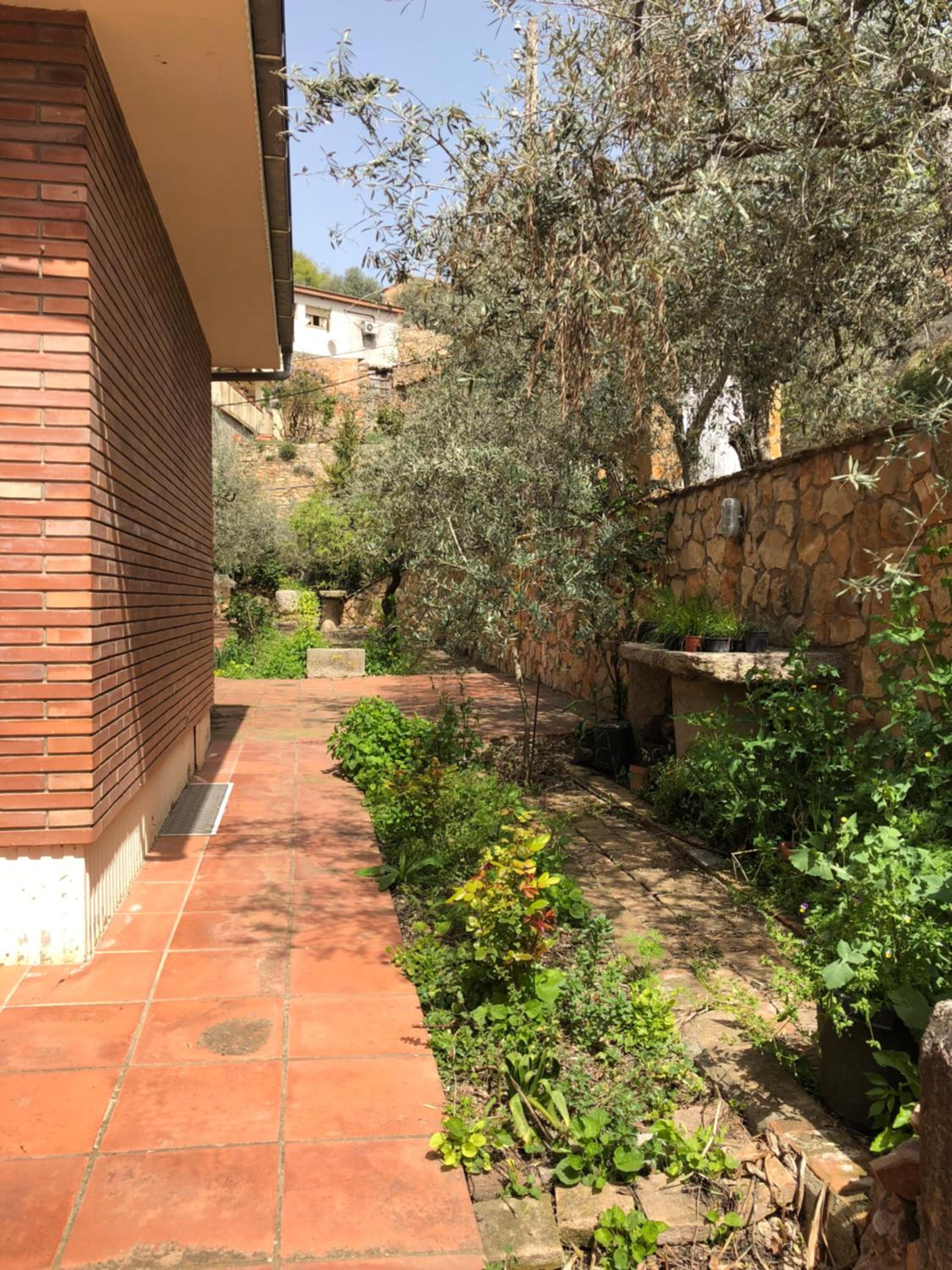 Photo 34