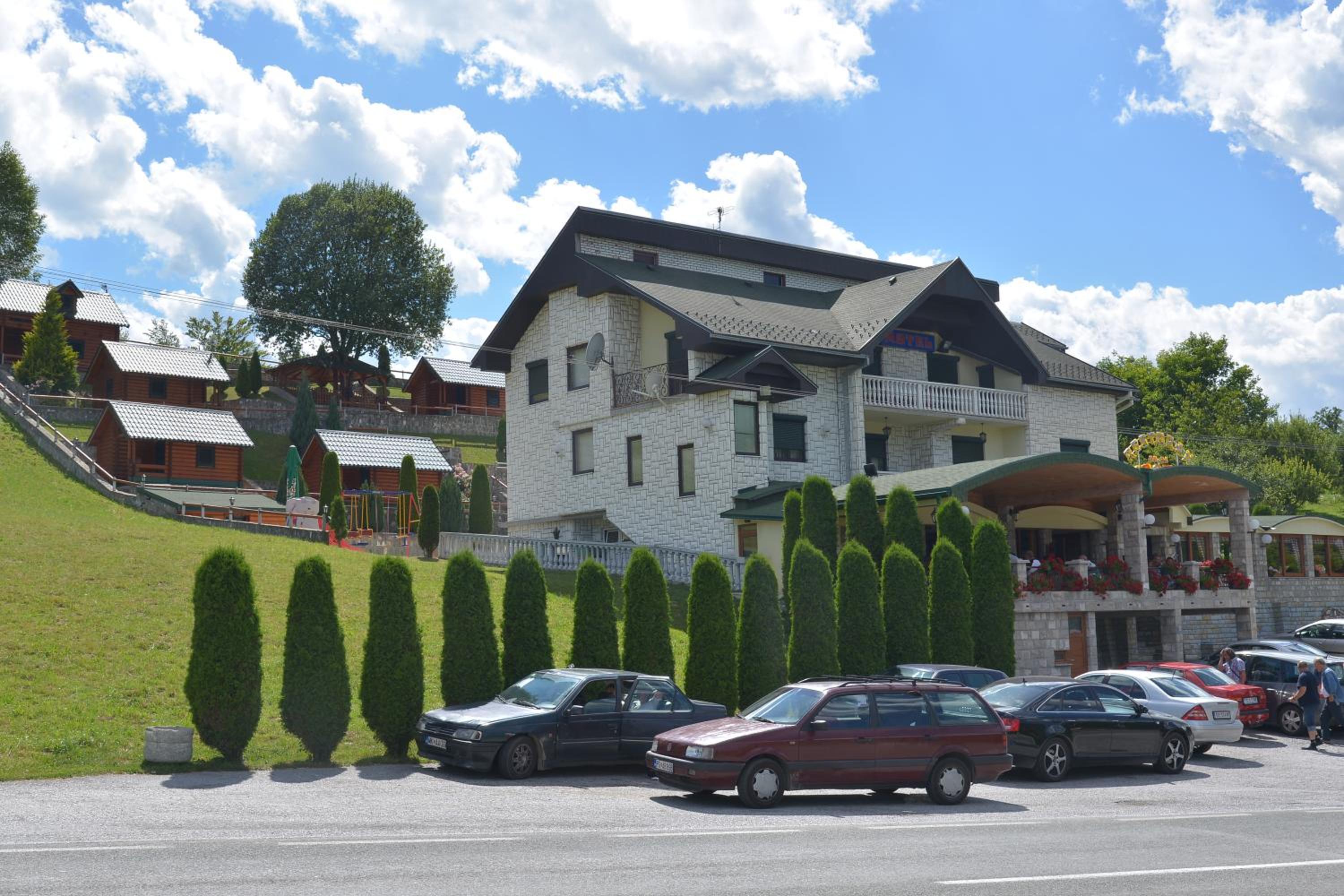 Photo 47