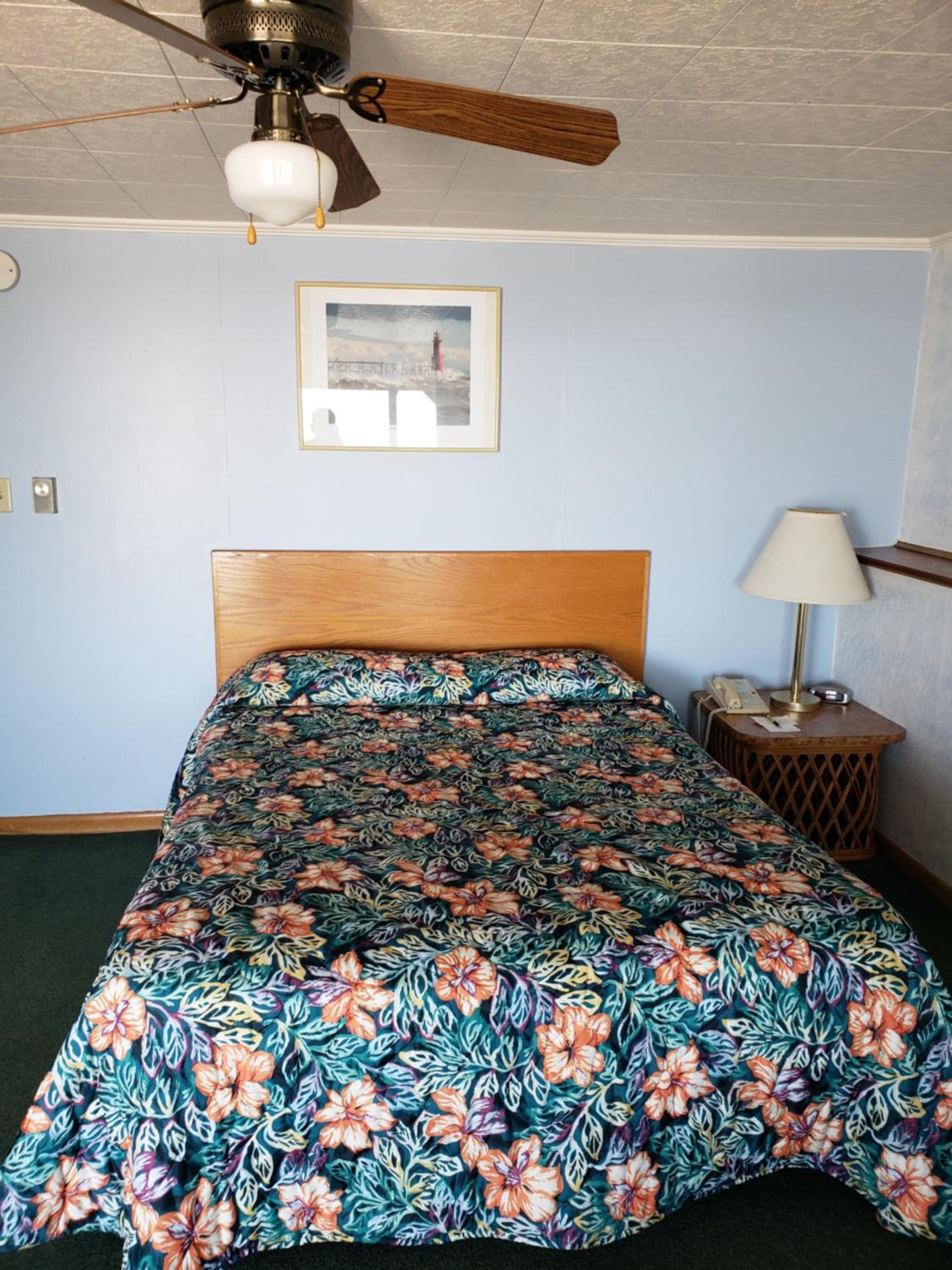 Algoma Beach Motel