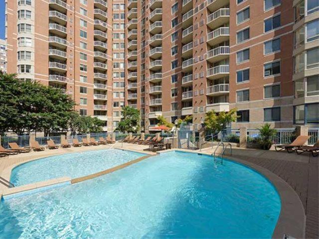 National at Ballston Place view 5