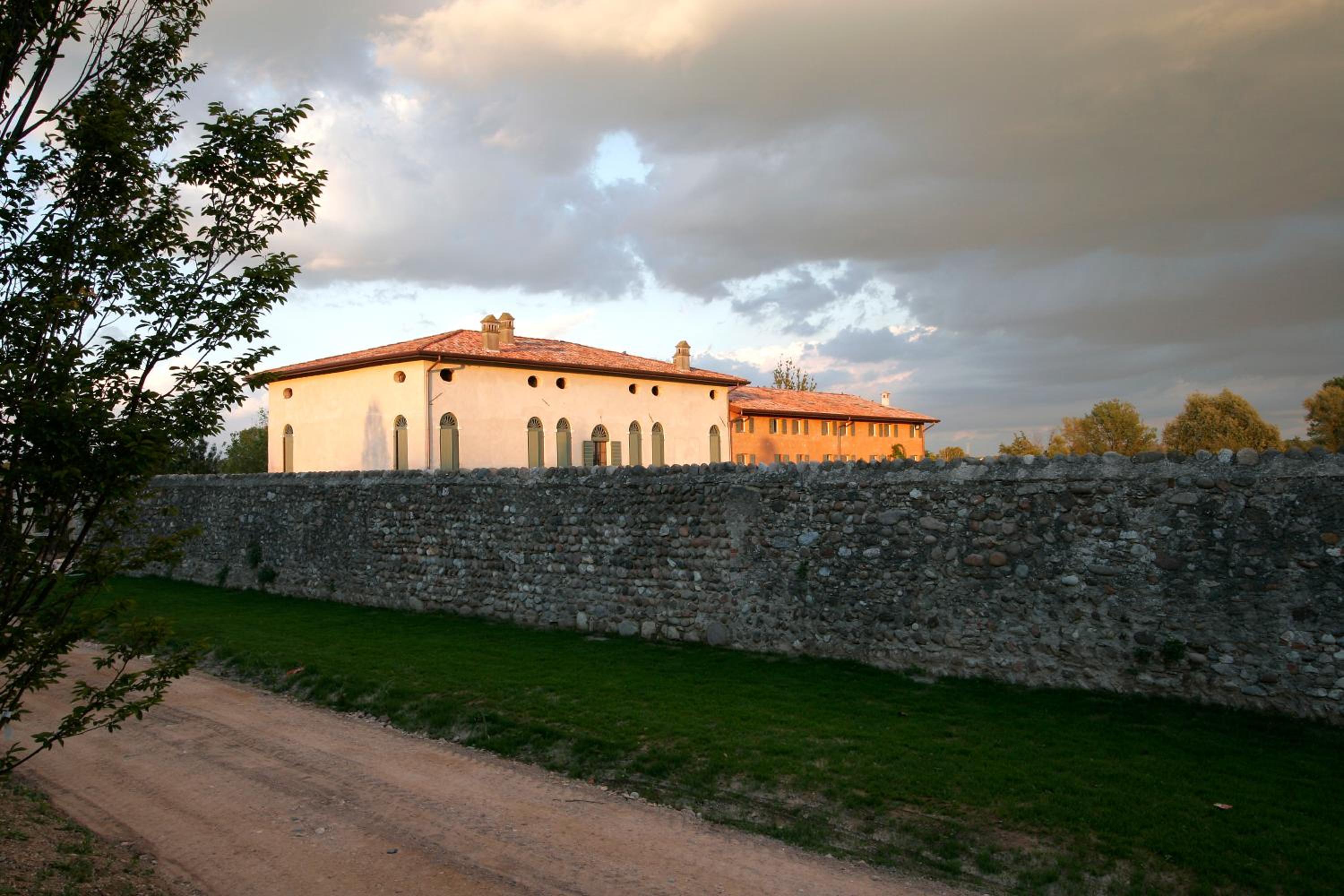 Hotel Relais Corte Guastalla Apartments - Image 1