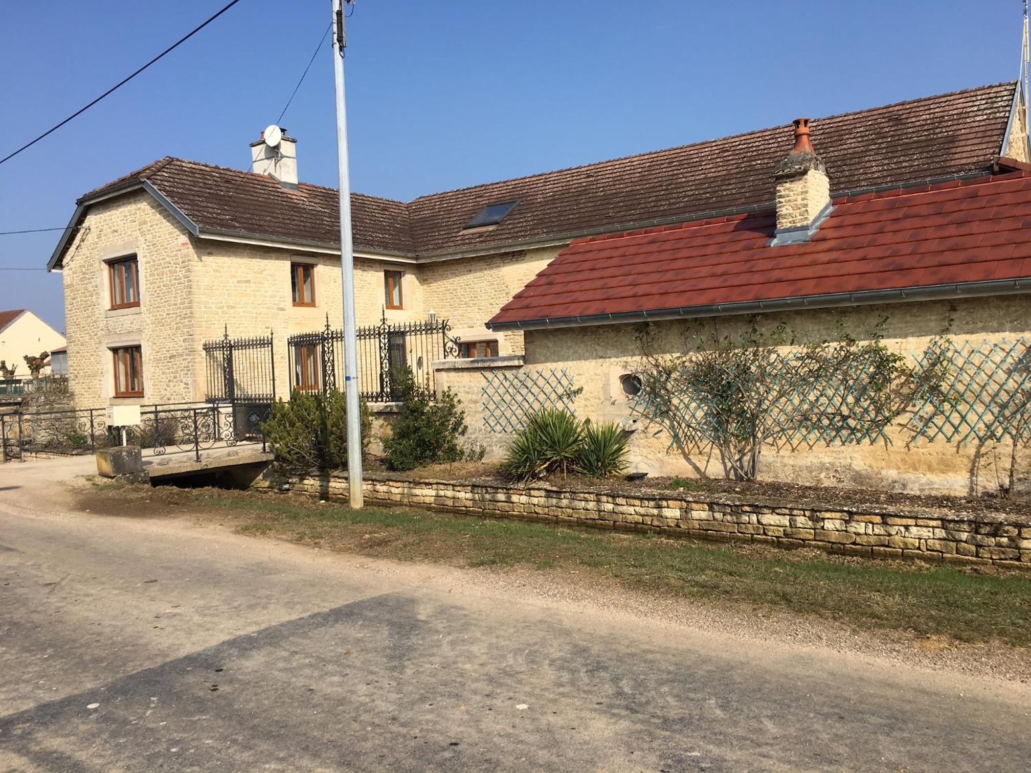 Photo 18