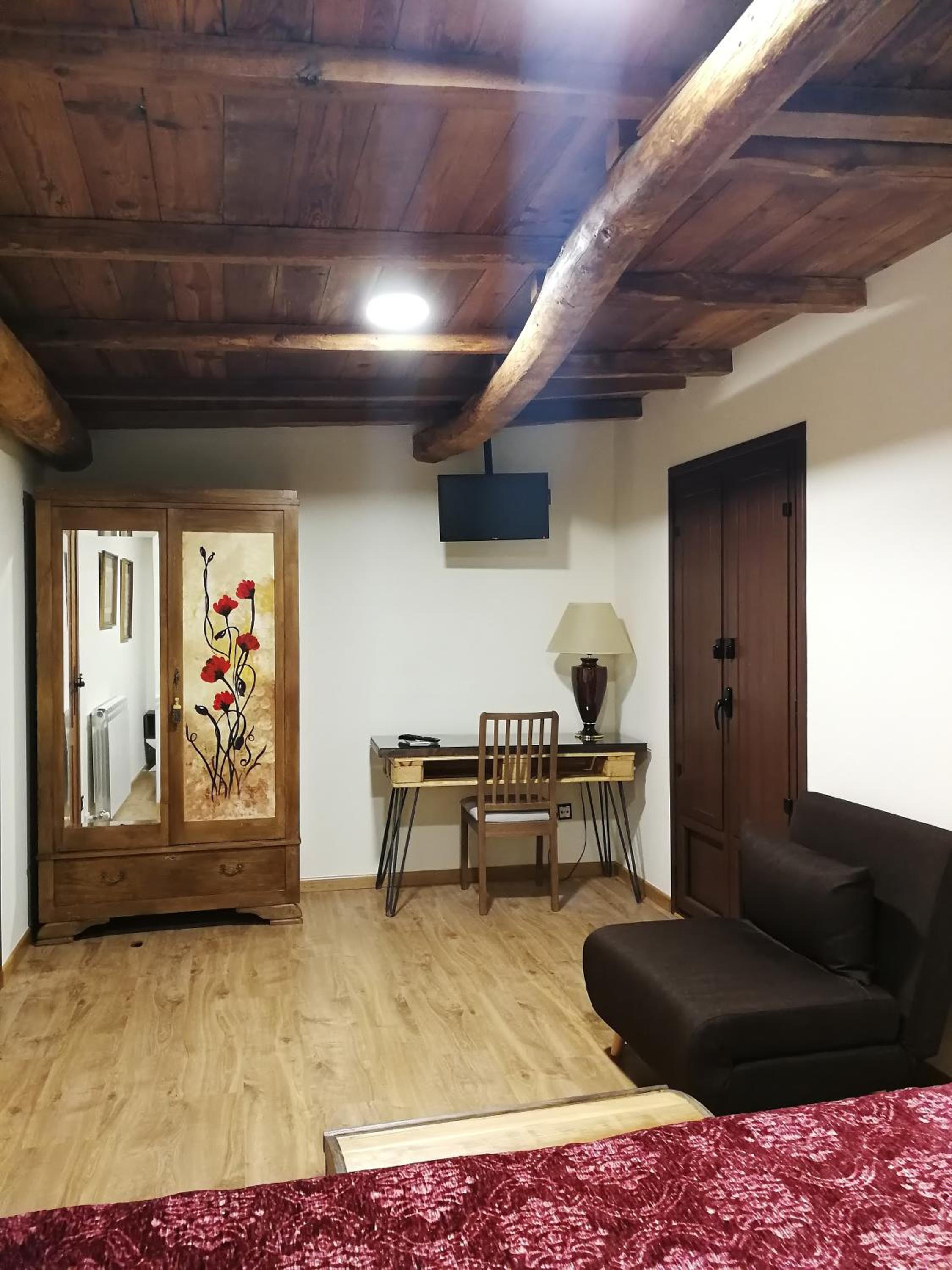 Photo 18