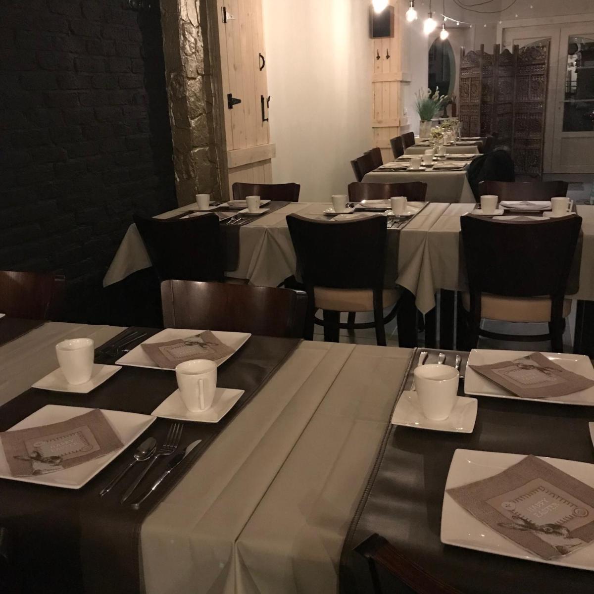 restaurant