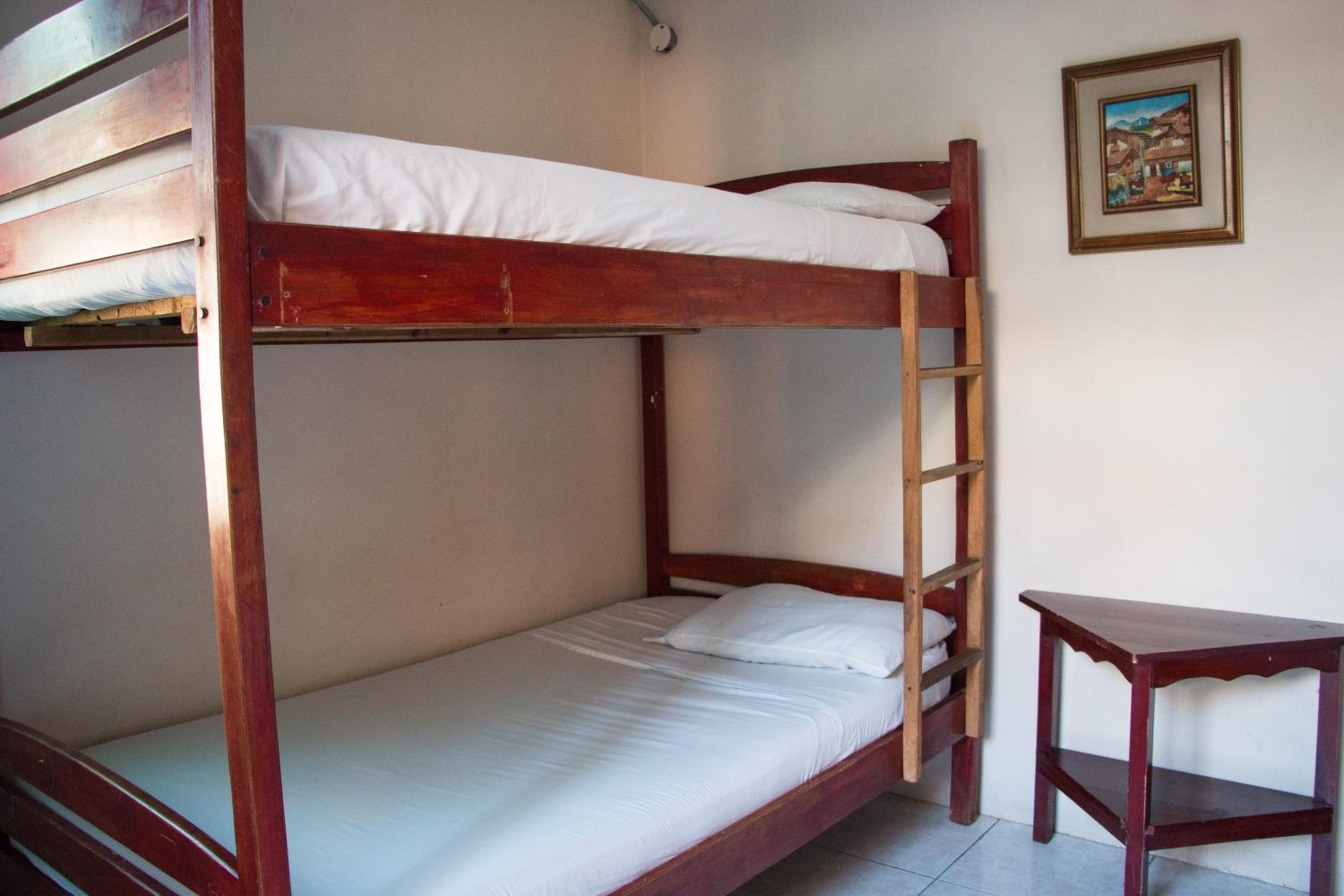 Dreamkapture Hostel close to the airport and bus terminal