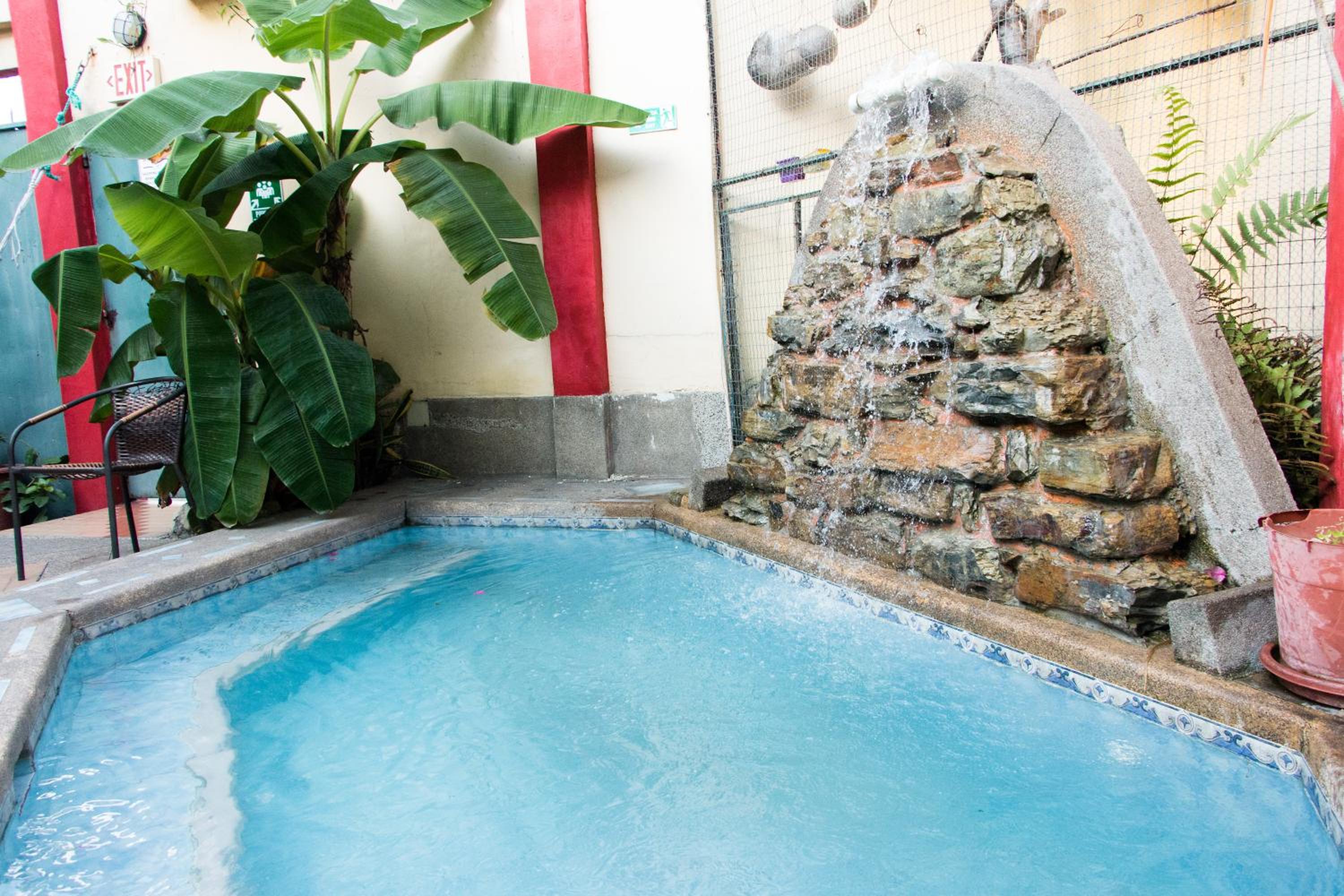 Dreamkapture Hostel close to the airport and bus terminal