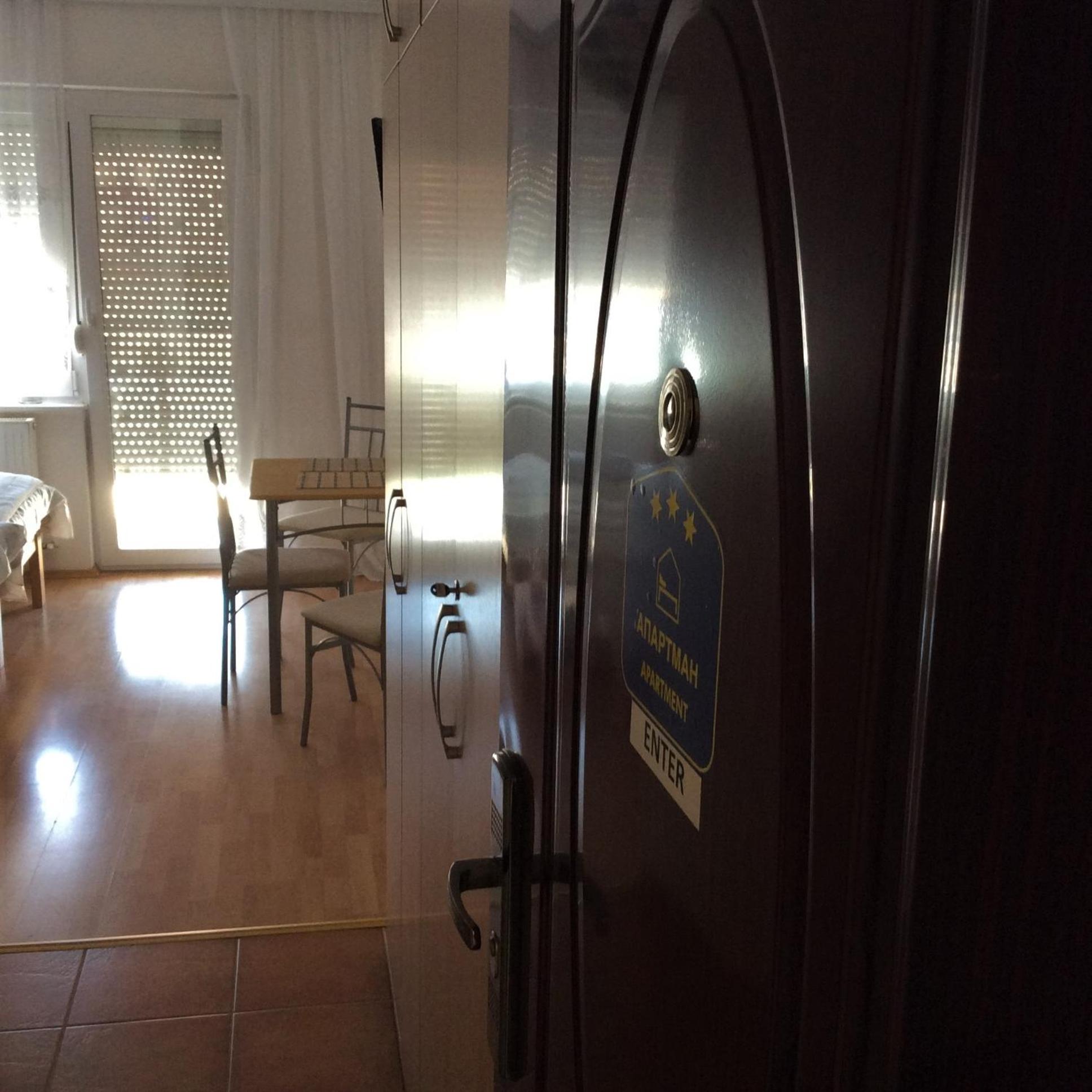 Apartment ENTER view 4