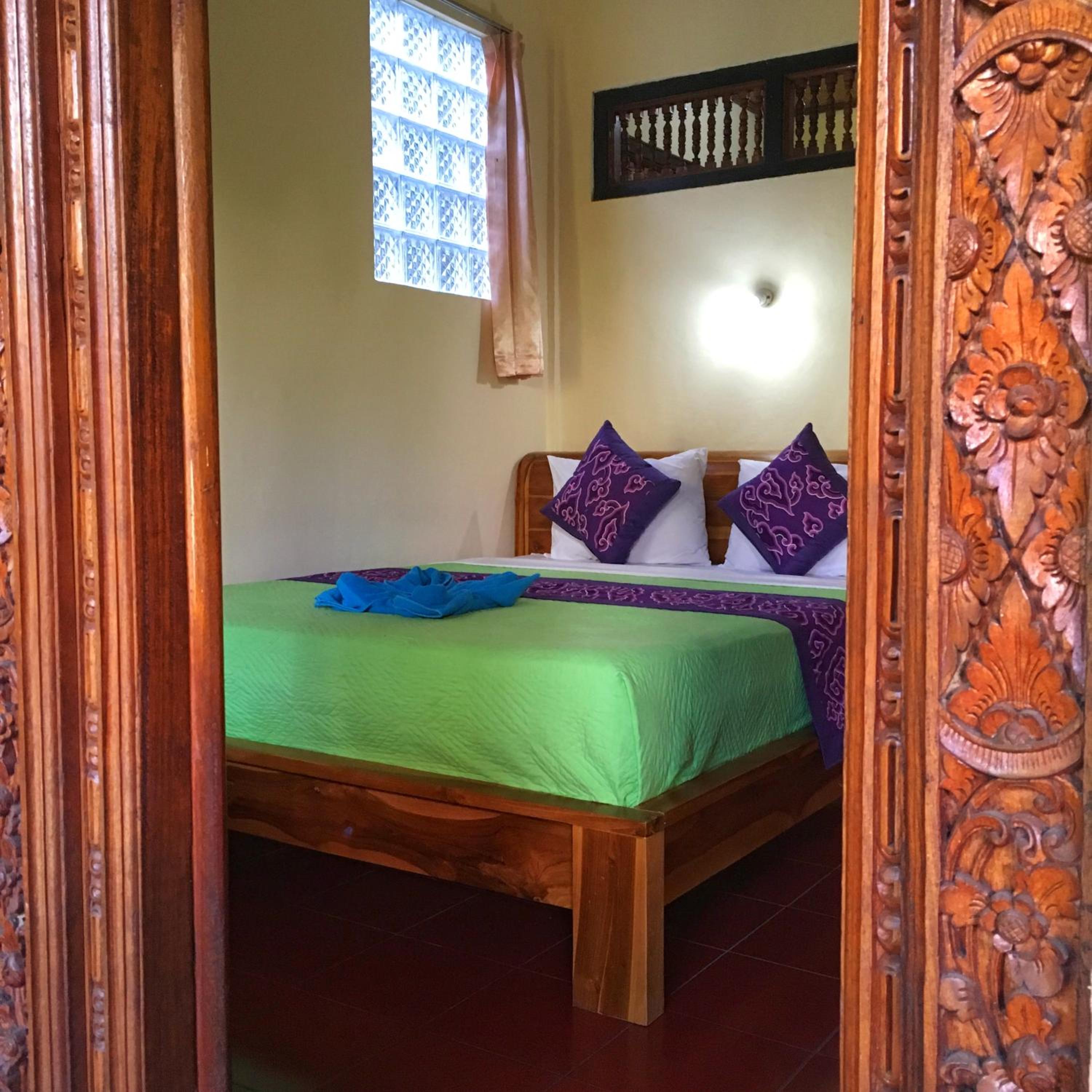 Merthayasa Bungalows