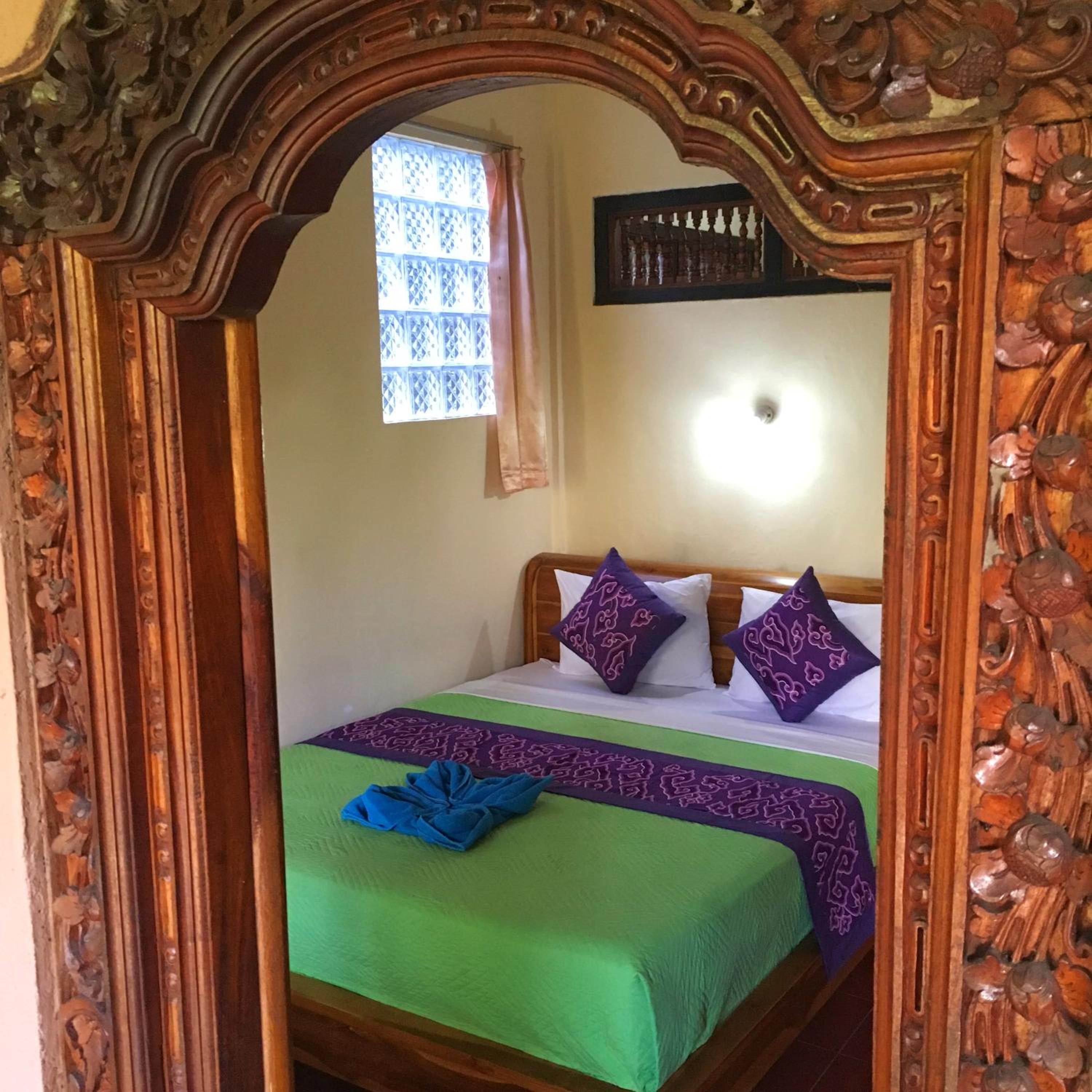 Merthayasa Bungalows