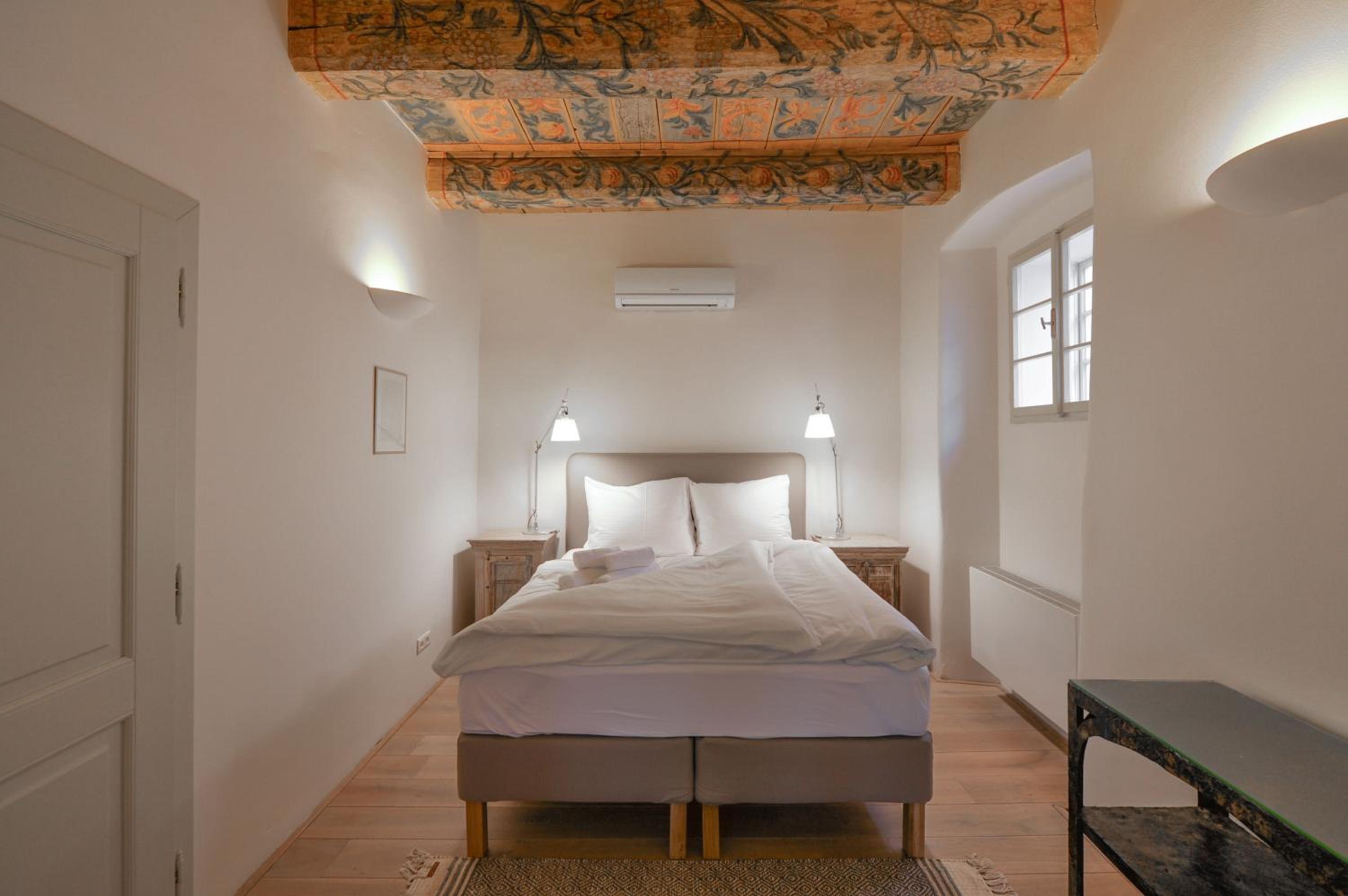 18th CENTURY BAROQUE RESIDENCE