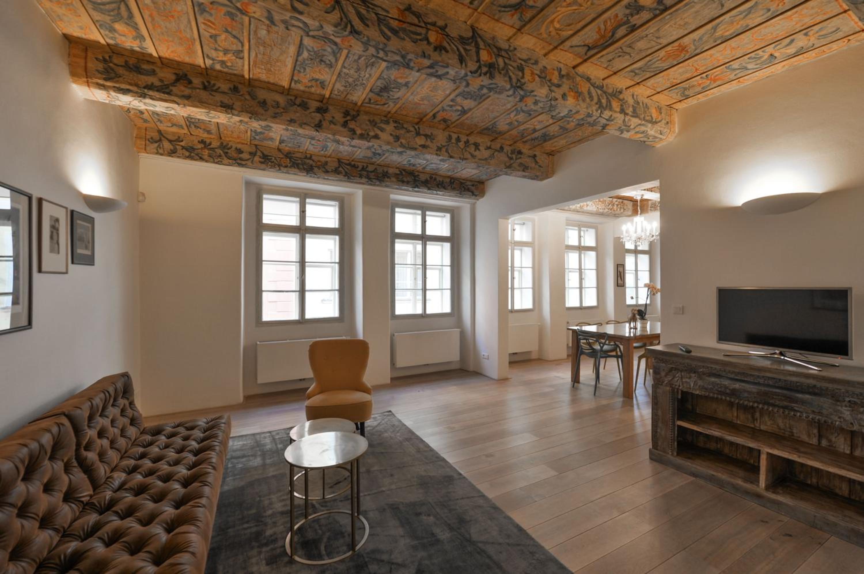 18th CENTURY BAROQUE RESIDENCE