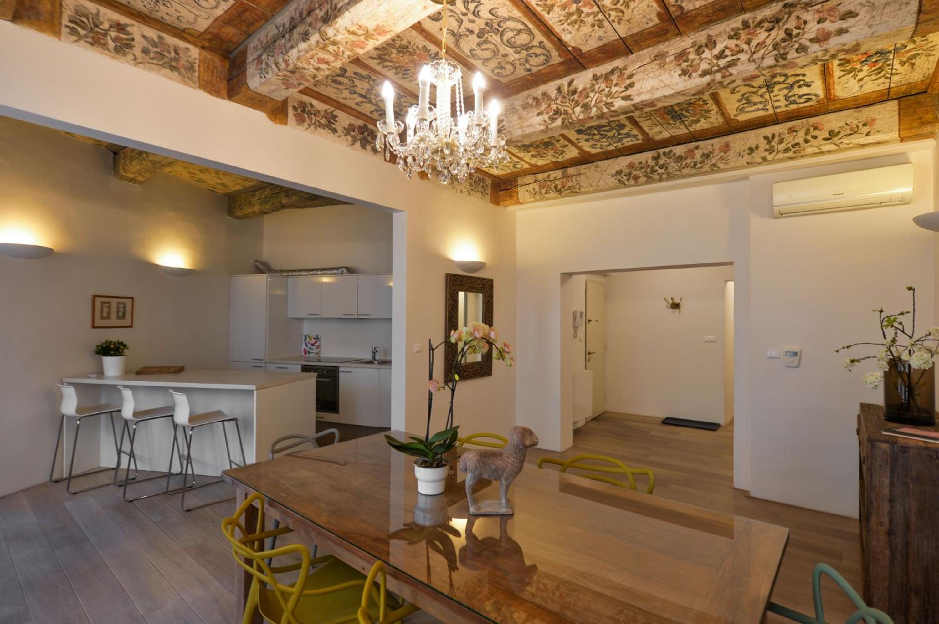 18th CENTURY BAROQUE RESIDENCE