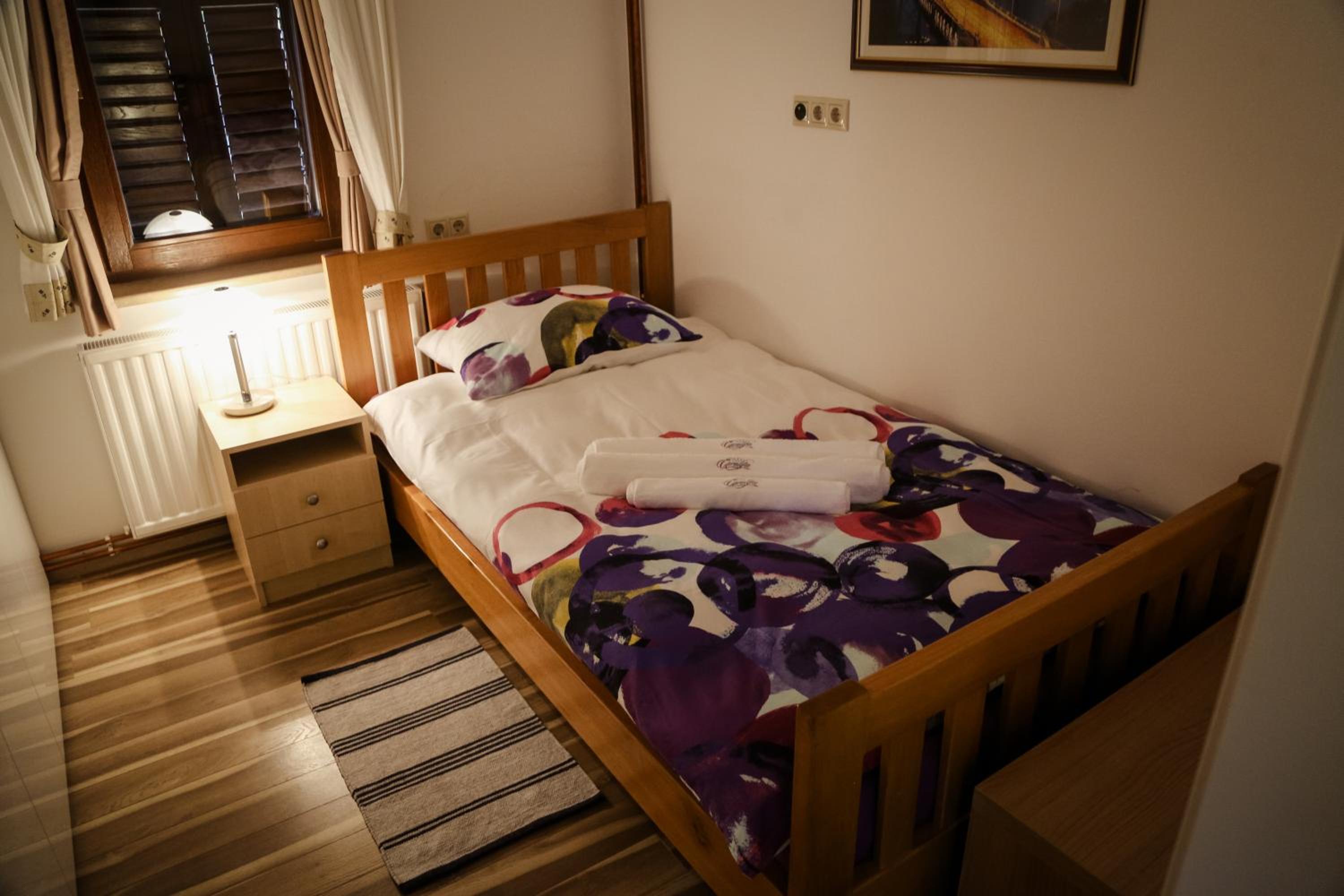 Photo 31