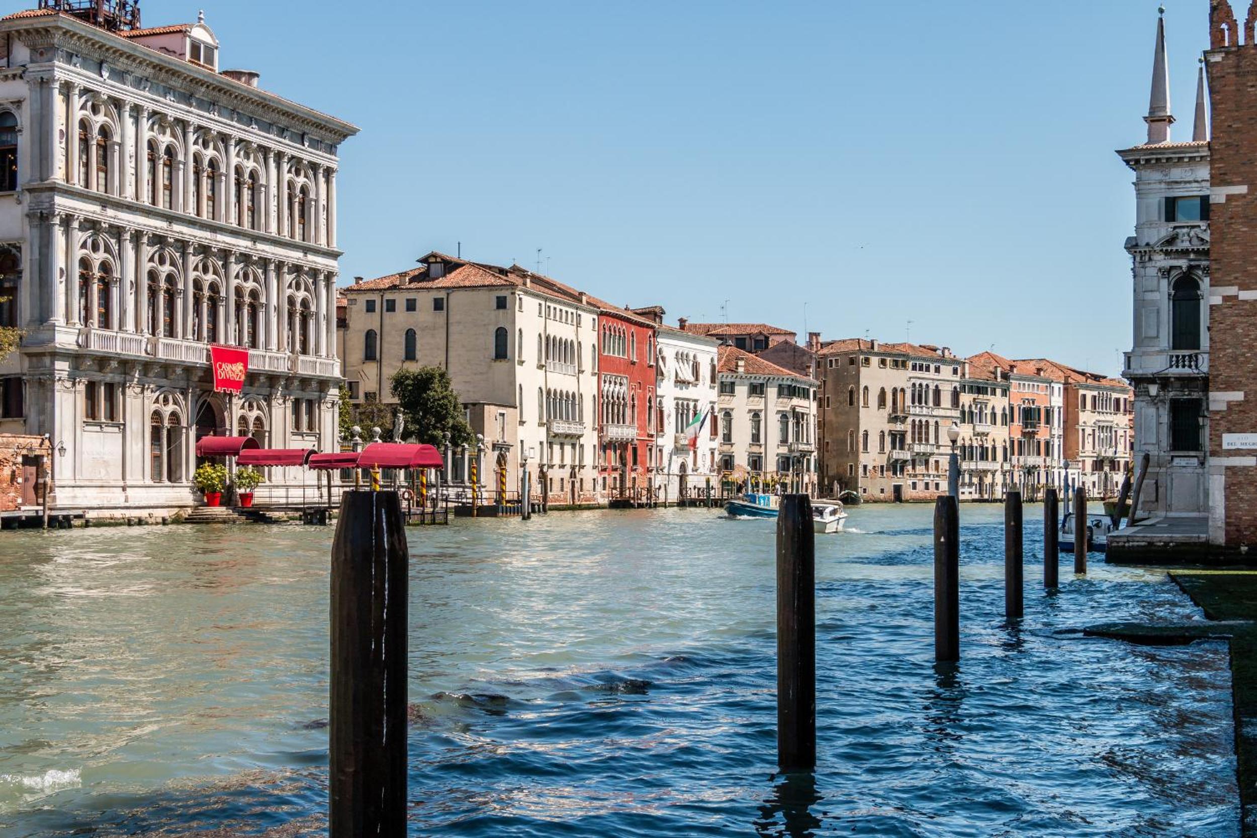 Emo Palace Grand Canal by LionHost
