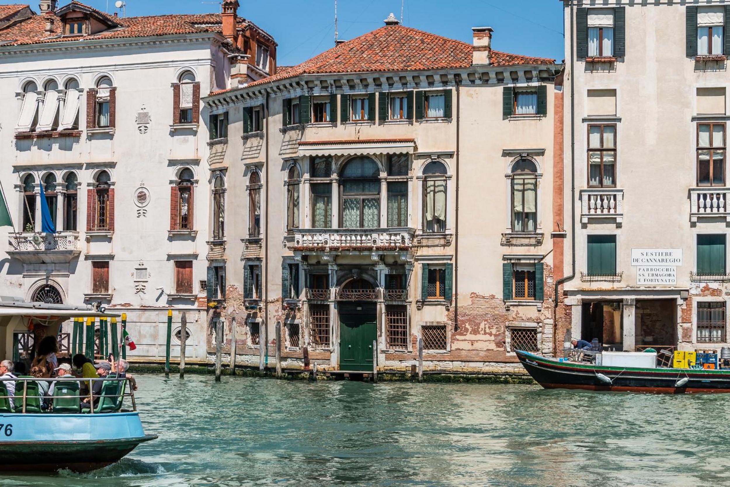 Emo Palace Grand Canal by LionHost