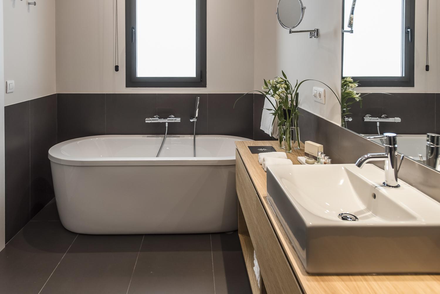 Casagrand Luxury Apartments Barcelona