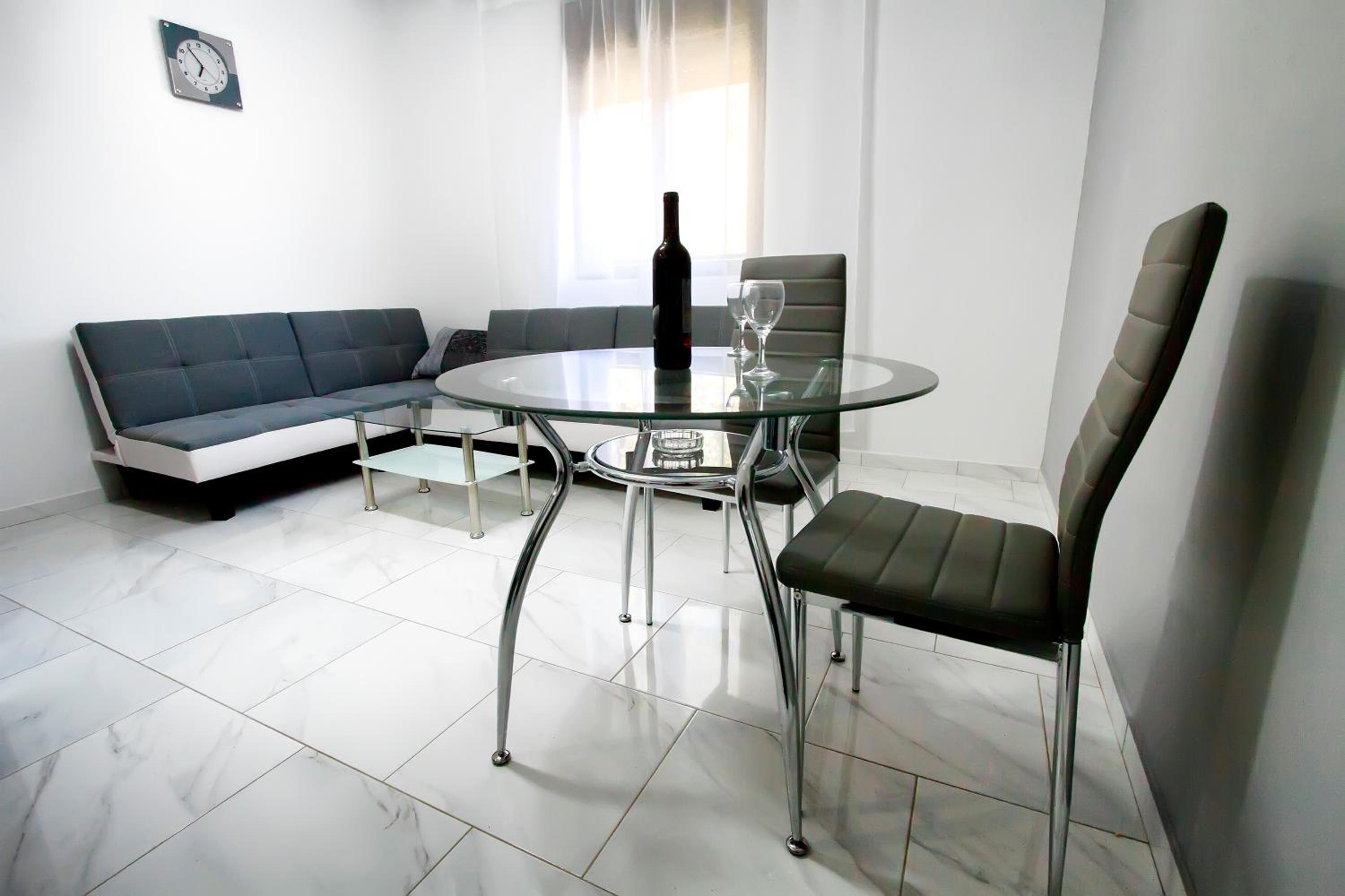Apartman Karlo