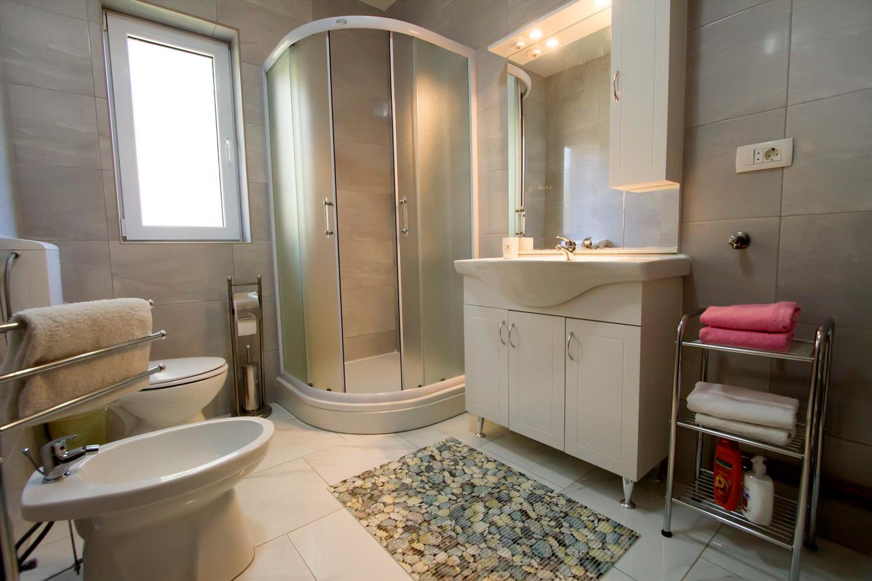 Apartman Karlo