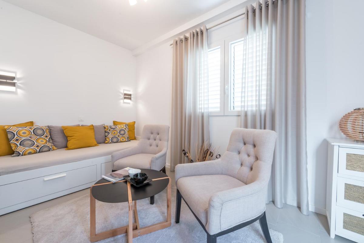 Apartments Estrella