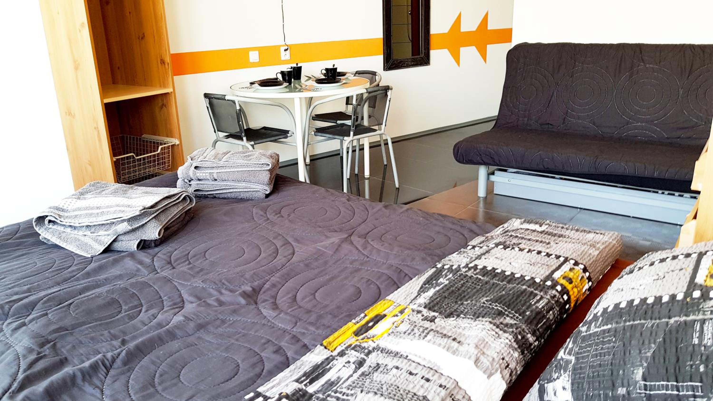 Walk distance to mokotow business park