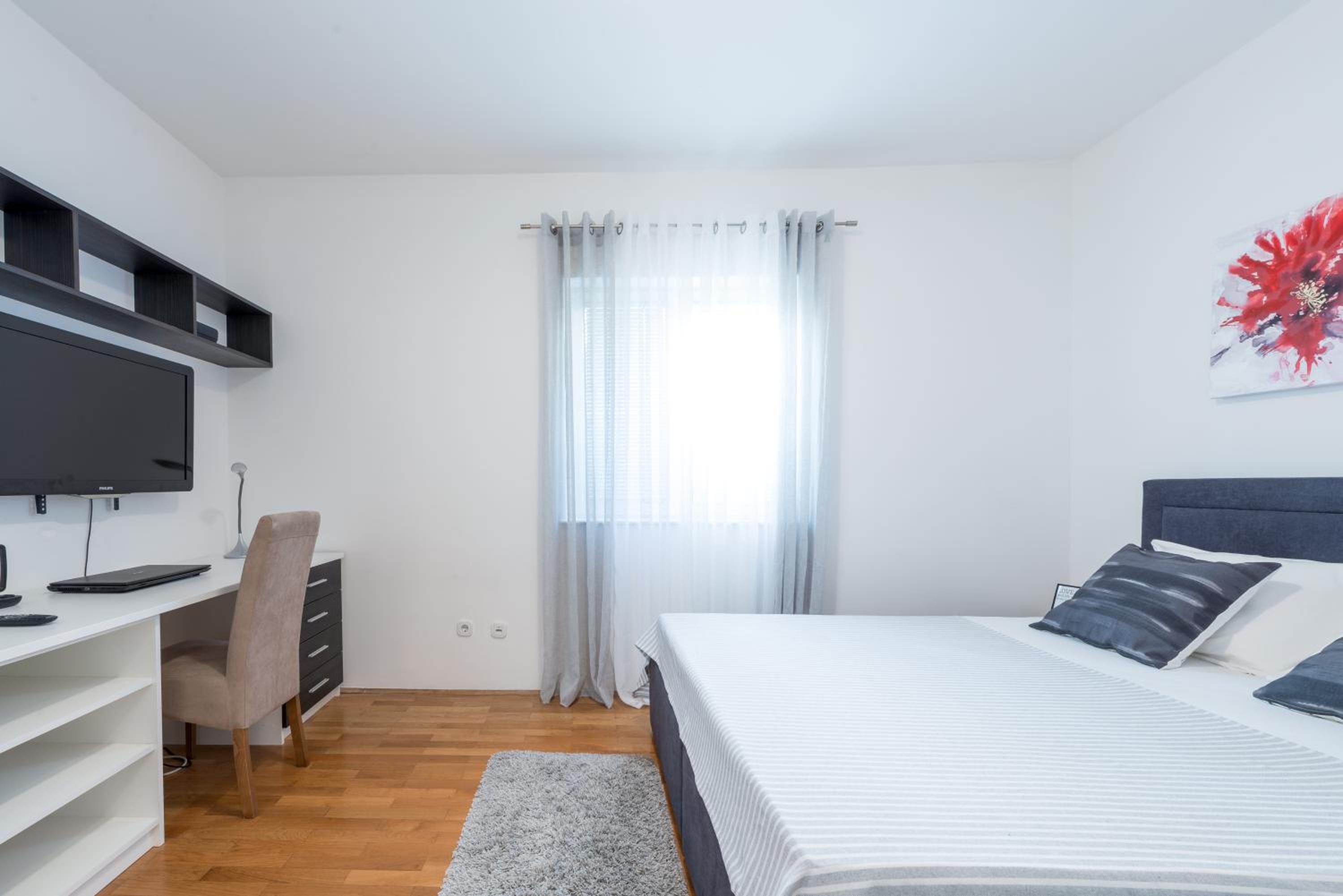 Apartments Estrella