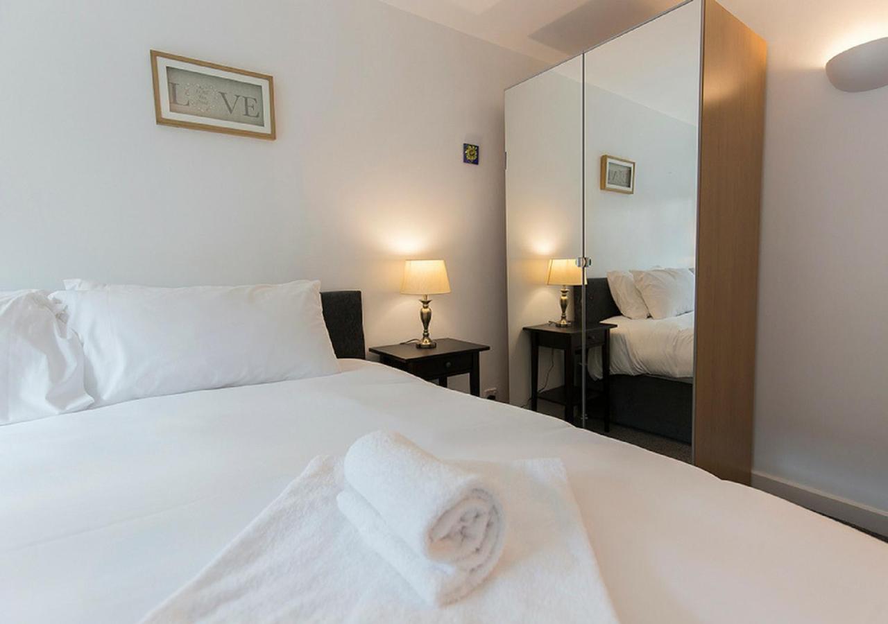 Raleigh Square - 2BR Ground-Floor Apartment in Nottingham