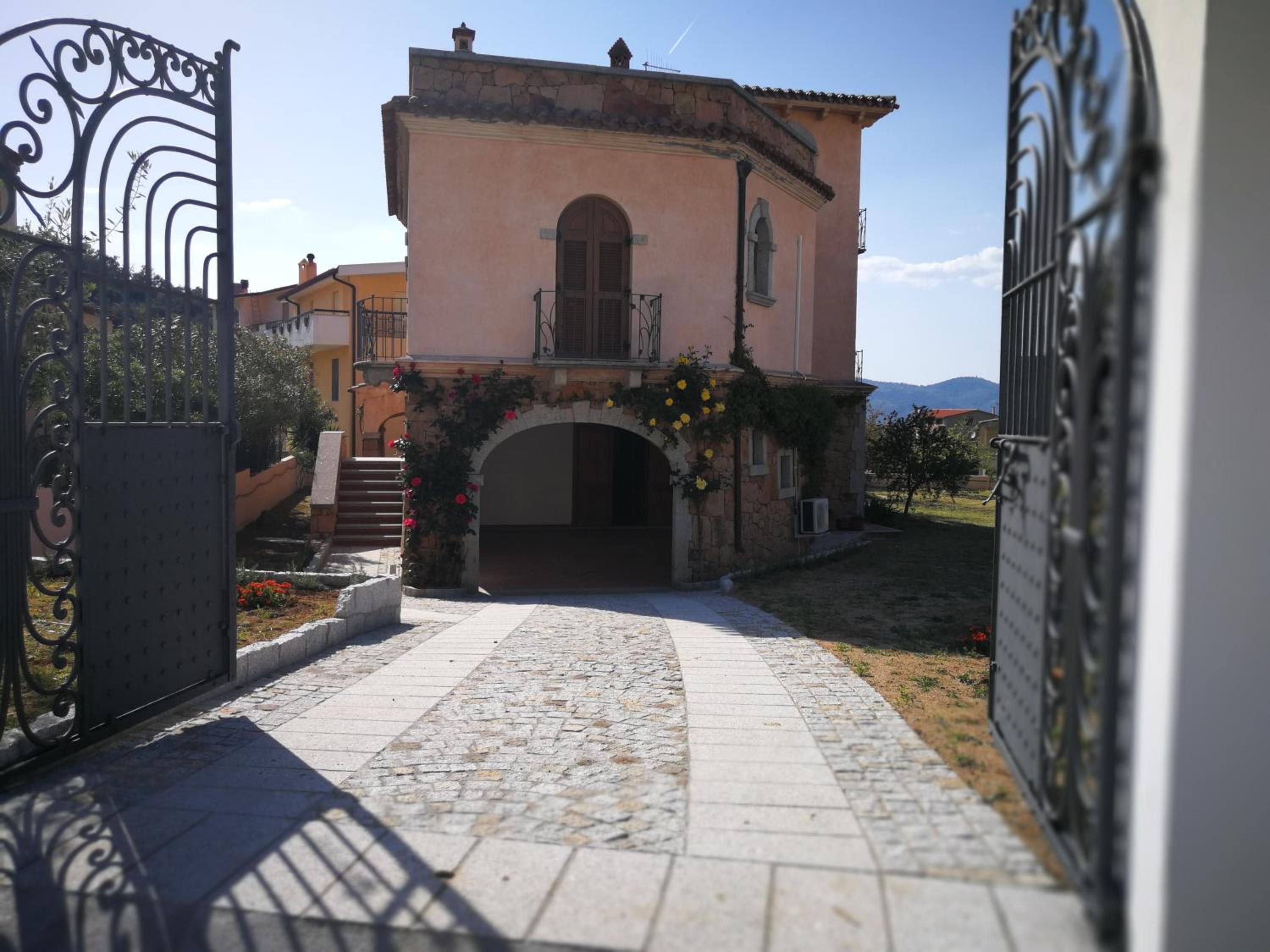 Photo 21