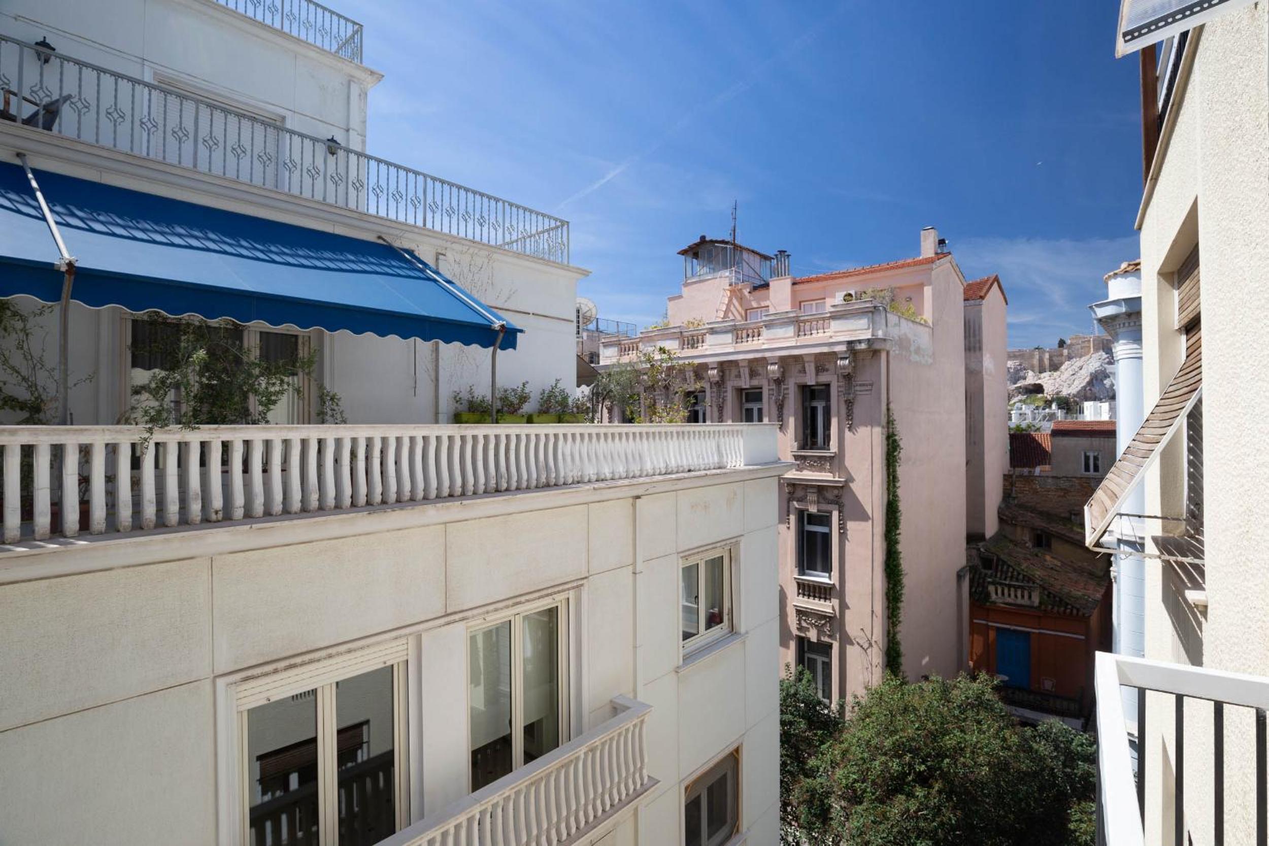 Central Cozy Apartments in Plaka by UPSTREET
