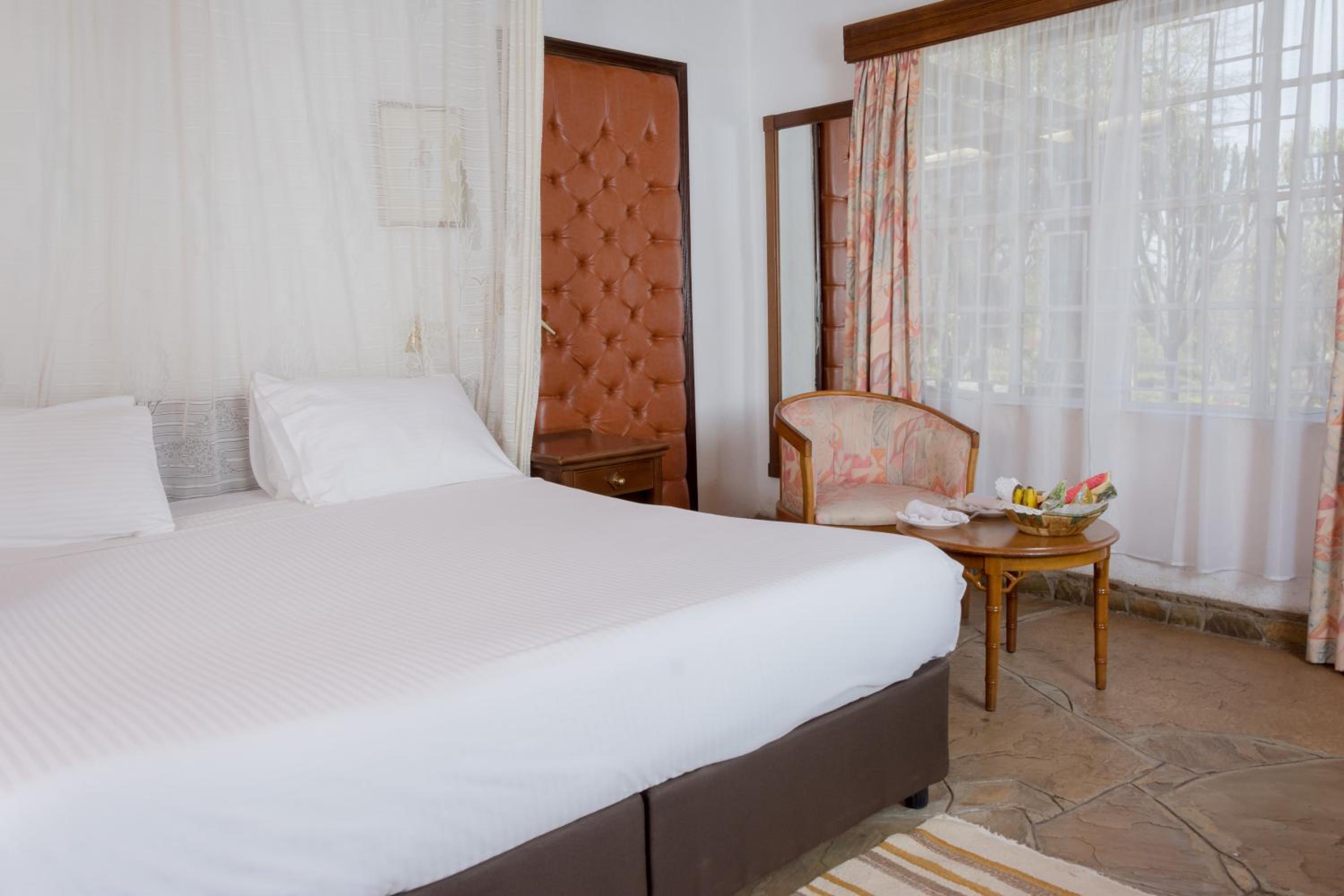 Jacaranda Lake Elementaita Lodge