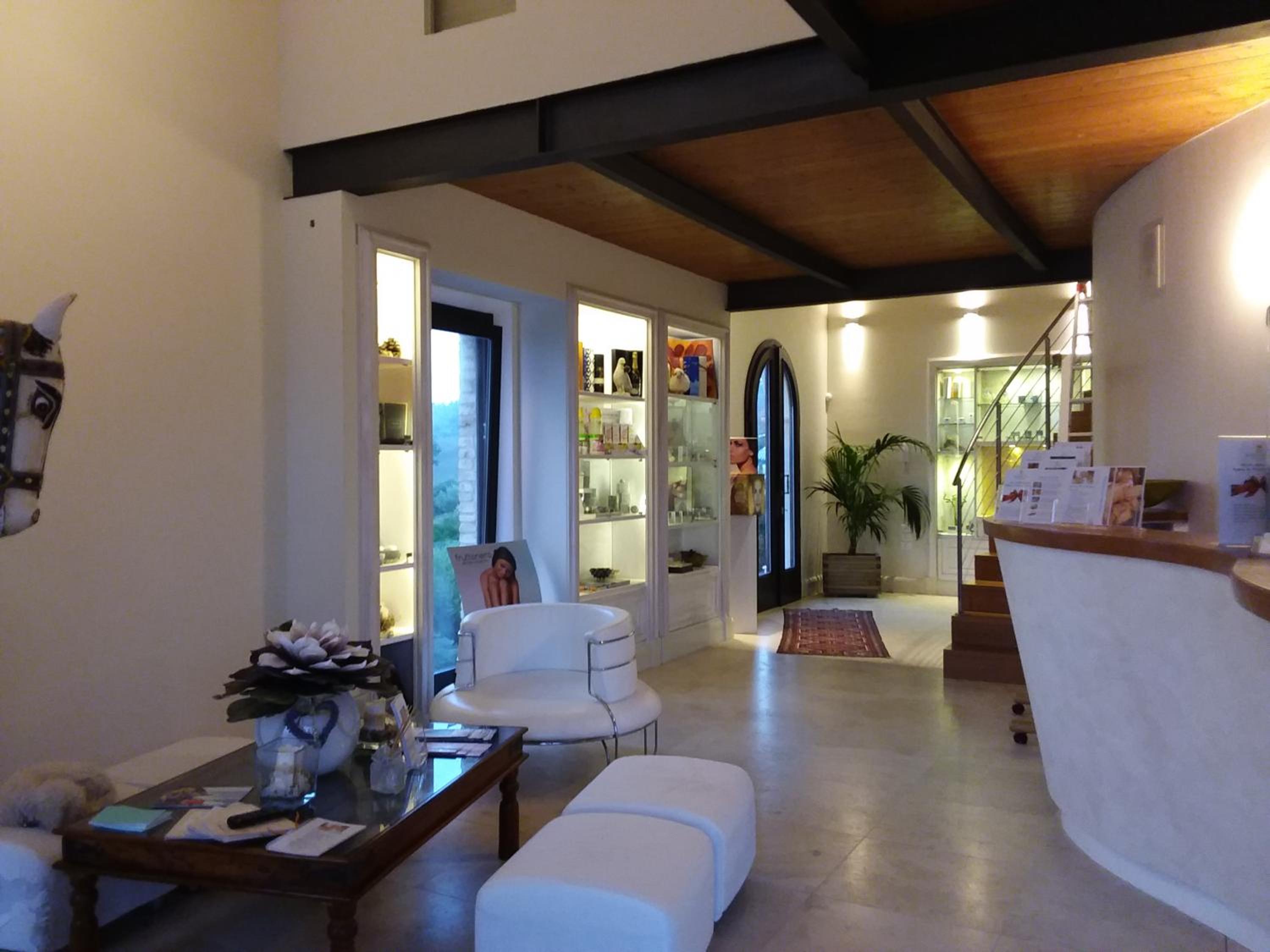 Mandalay Lodge & Resort Senigallia