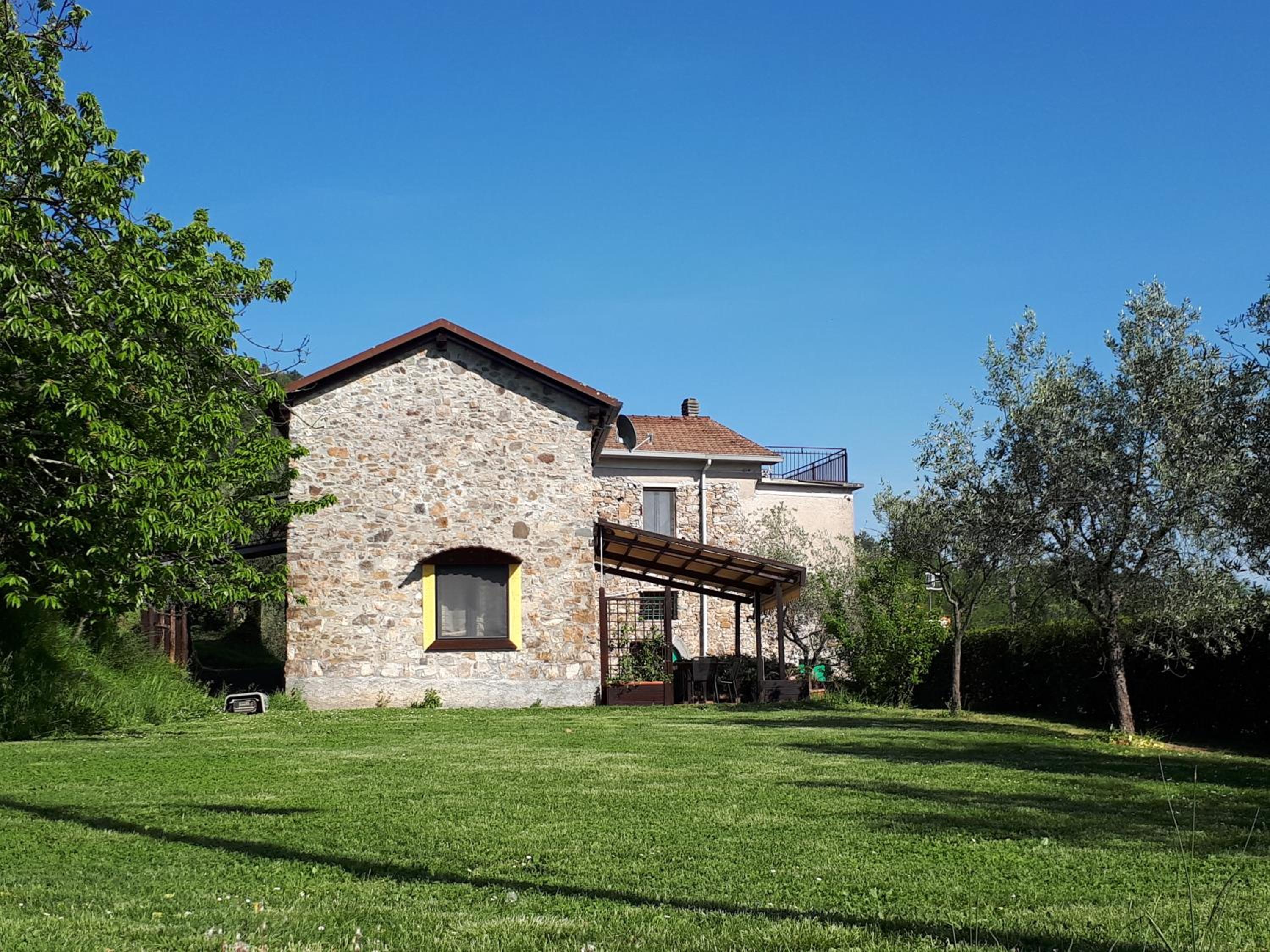 Appartamenti Residence Montebello, relax con giardino e piscina