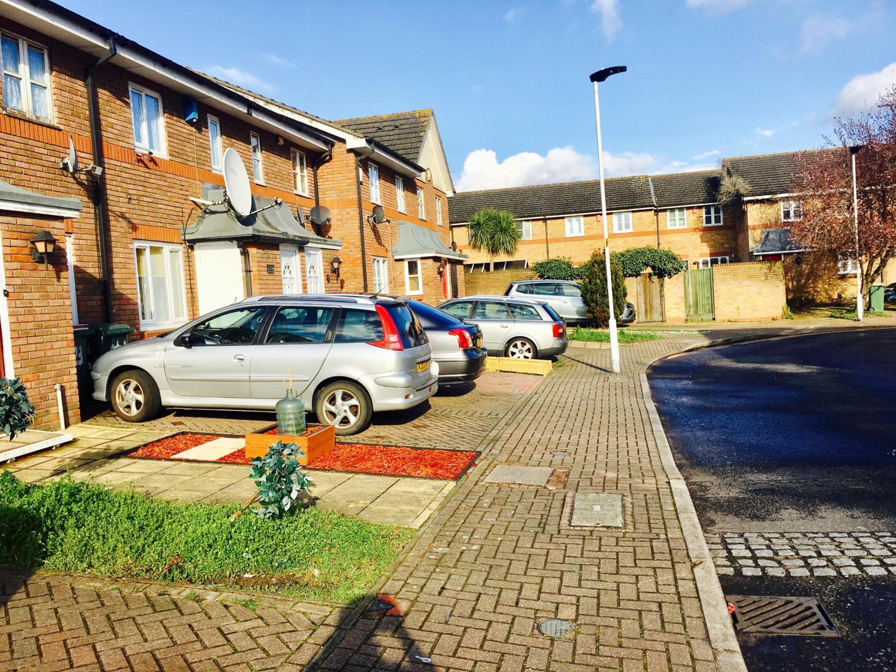 Hotel FANTASTIC COZY 3bed Hse London ExCEL Free Parking WIFI Sleeps 6 - Image 1