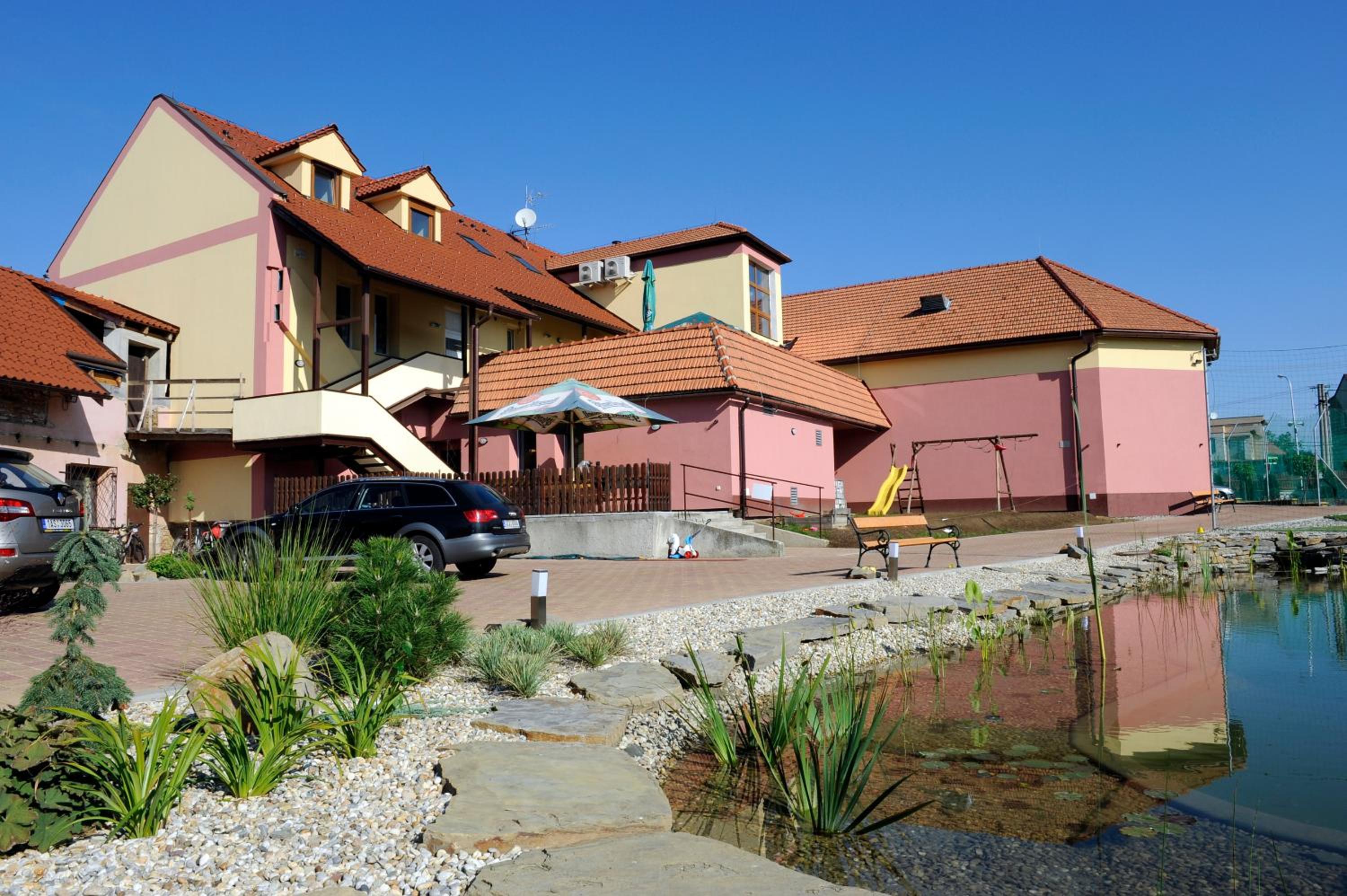 Hotel Wellness Penzion Kroměříž - Zlobice - Penthouse, 2 schlafzimmer