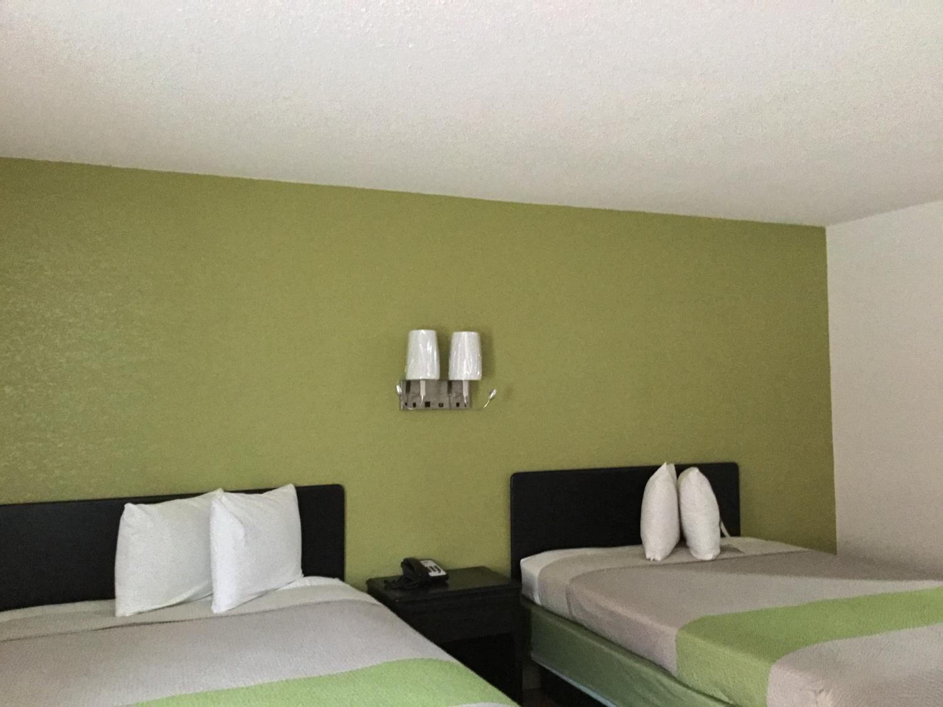 Motel 6-Augusta, KS