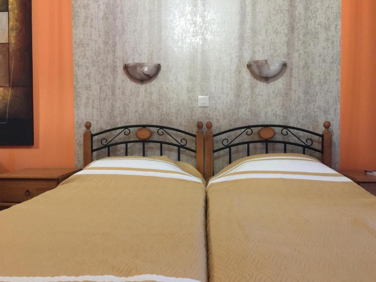 Pomelo Apartments