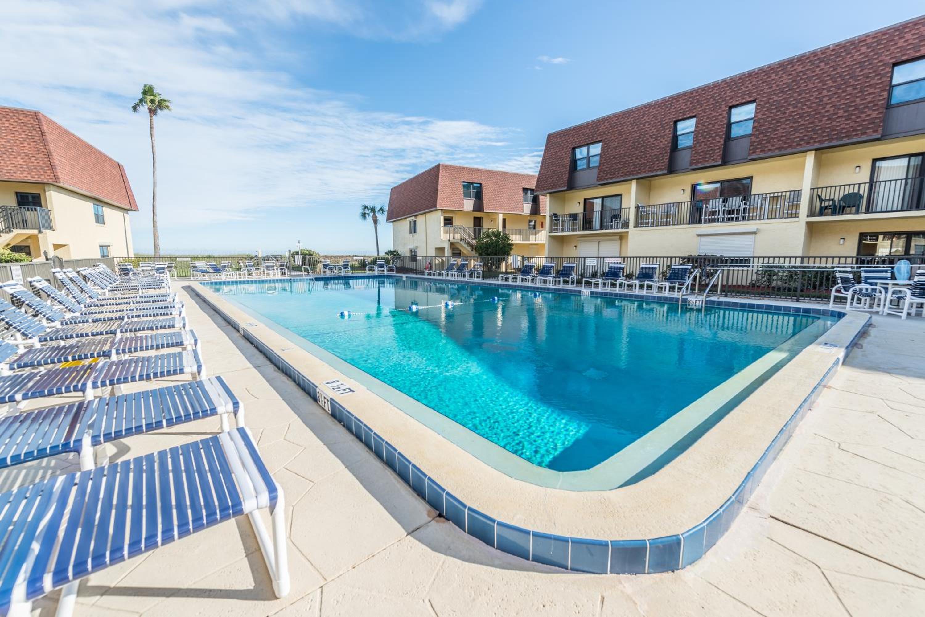 Cocoa Beach Club - Oceanfront Condos with Pool next to Pier and Port Canaveral view 3