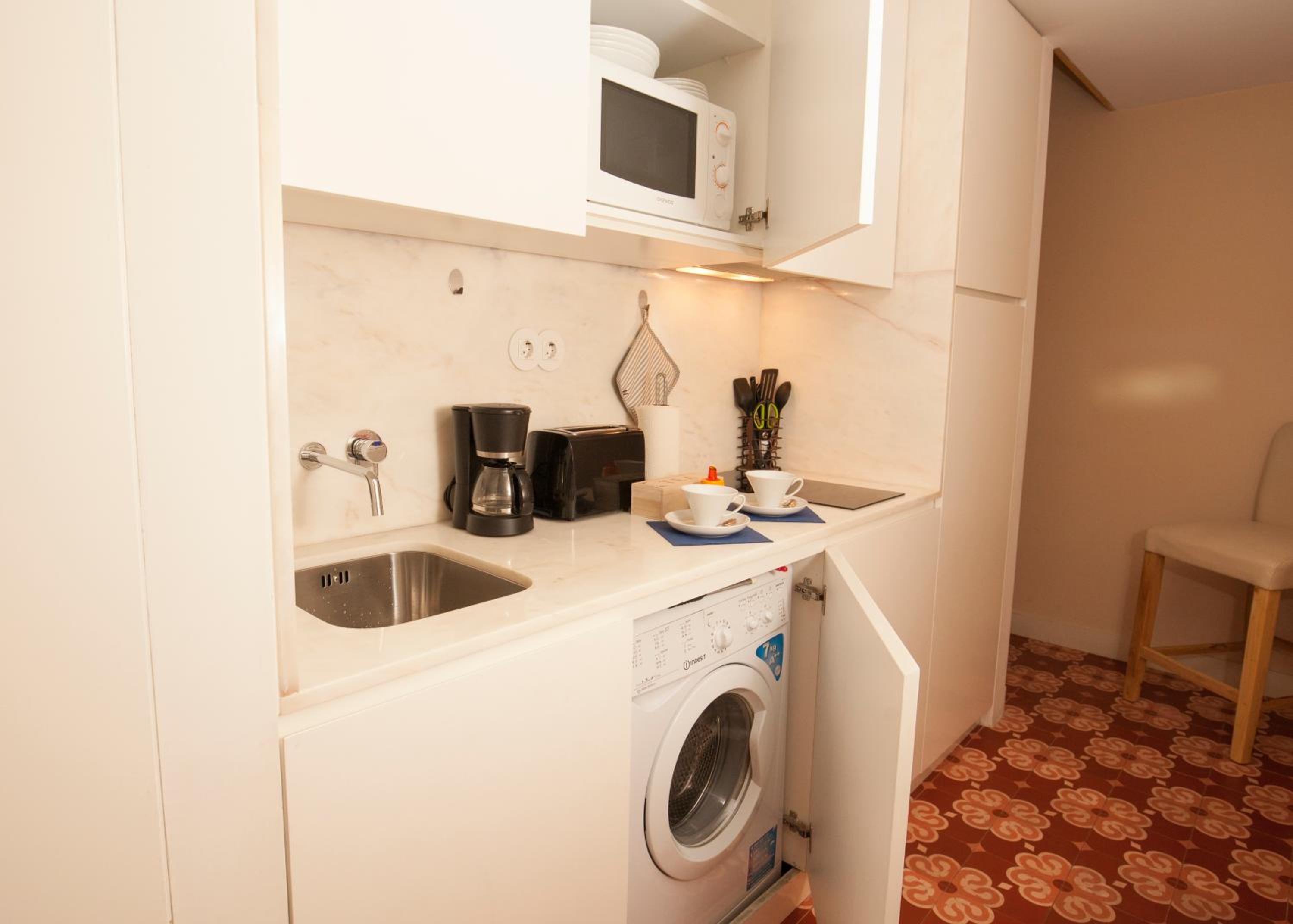 ML Apartments Story view 4