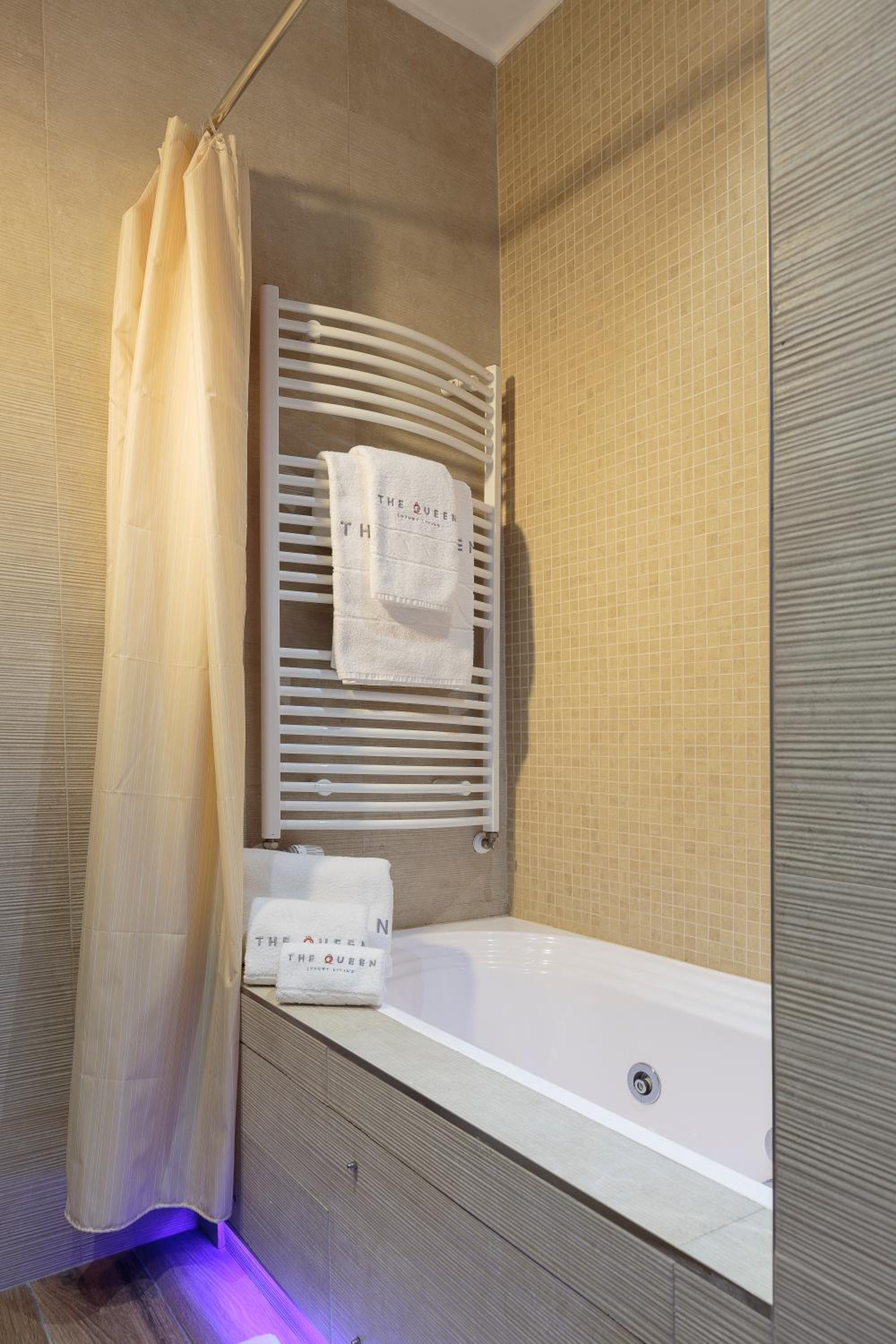 The Queen Luxury Apartments - Villa Liberty