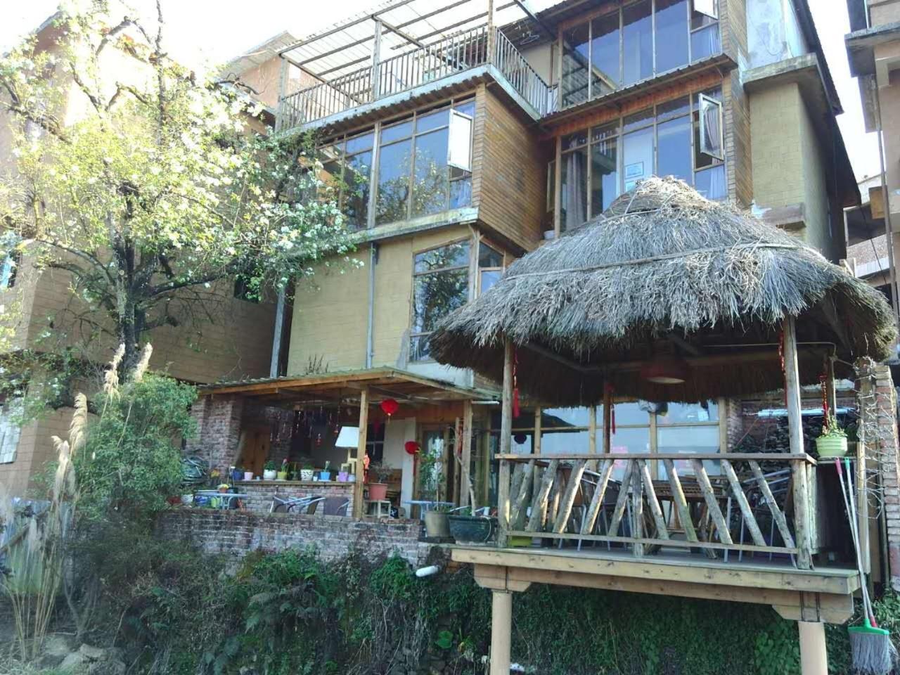 Flowers Residence