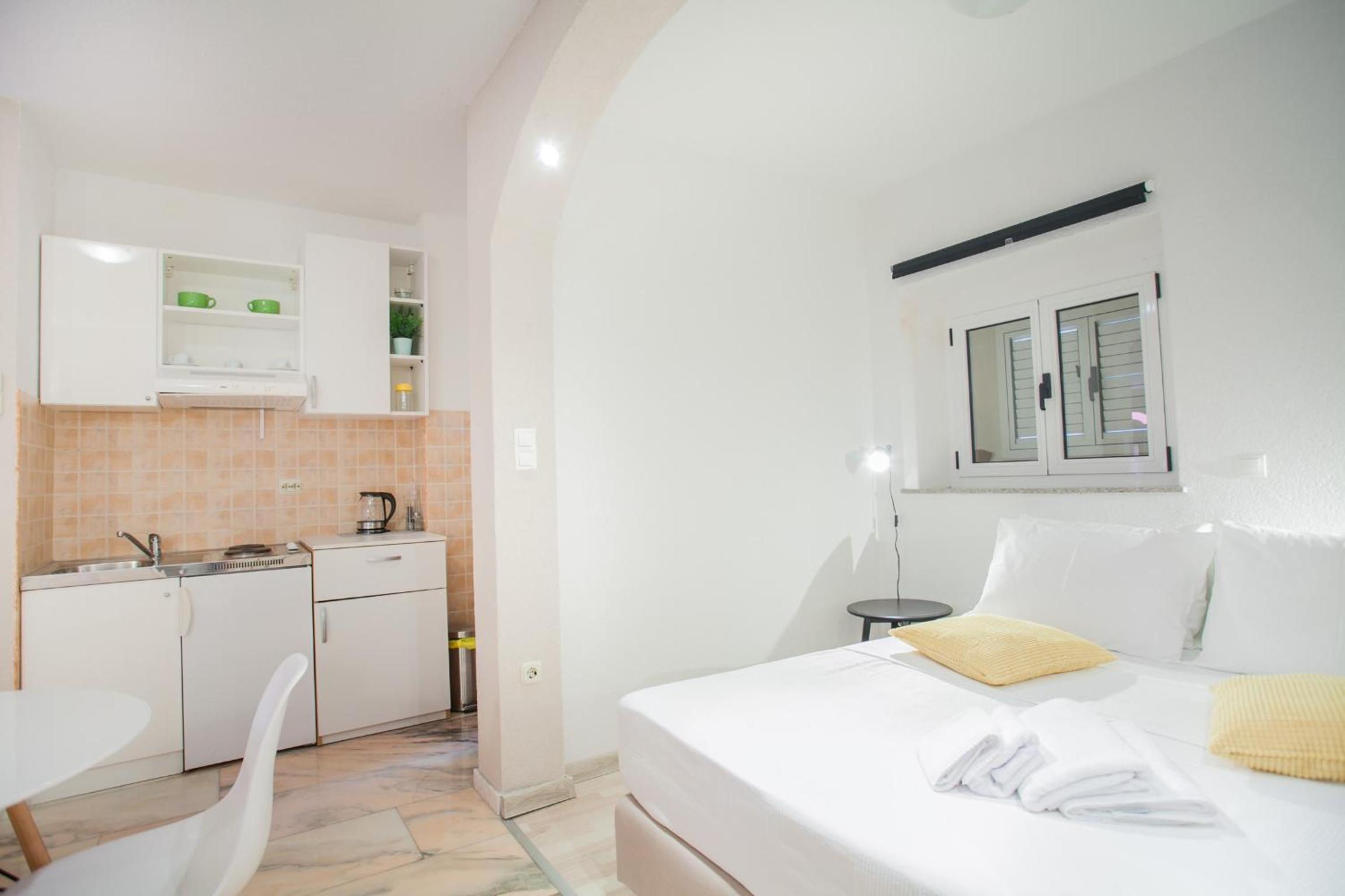 Apartments Emotha