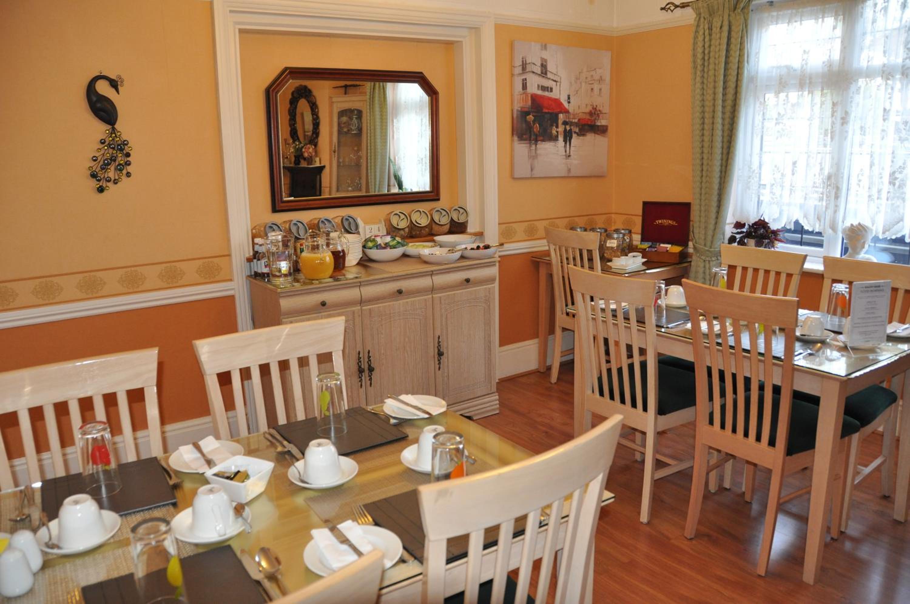 Walcot House